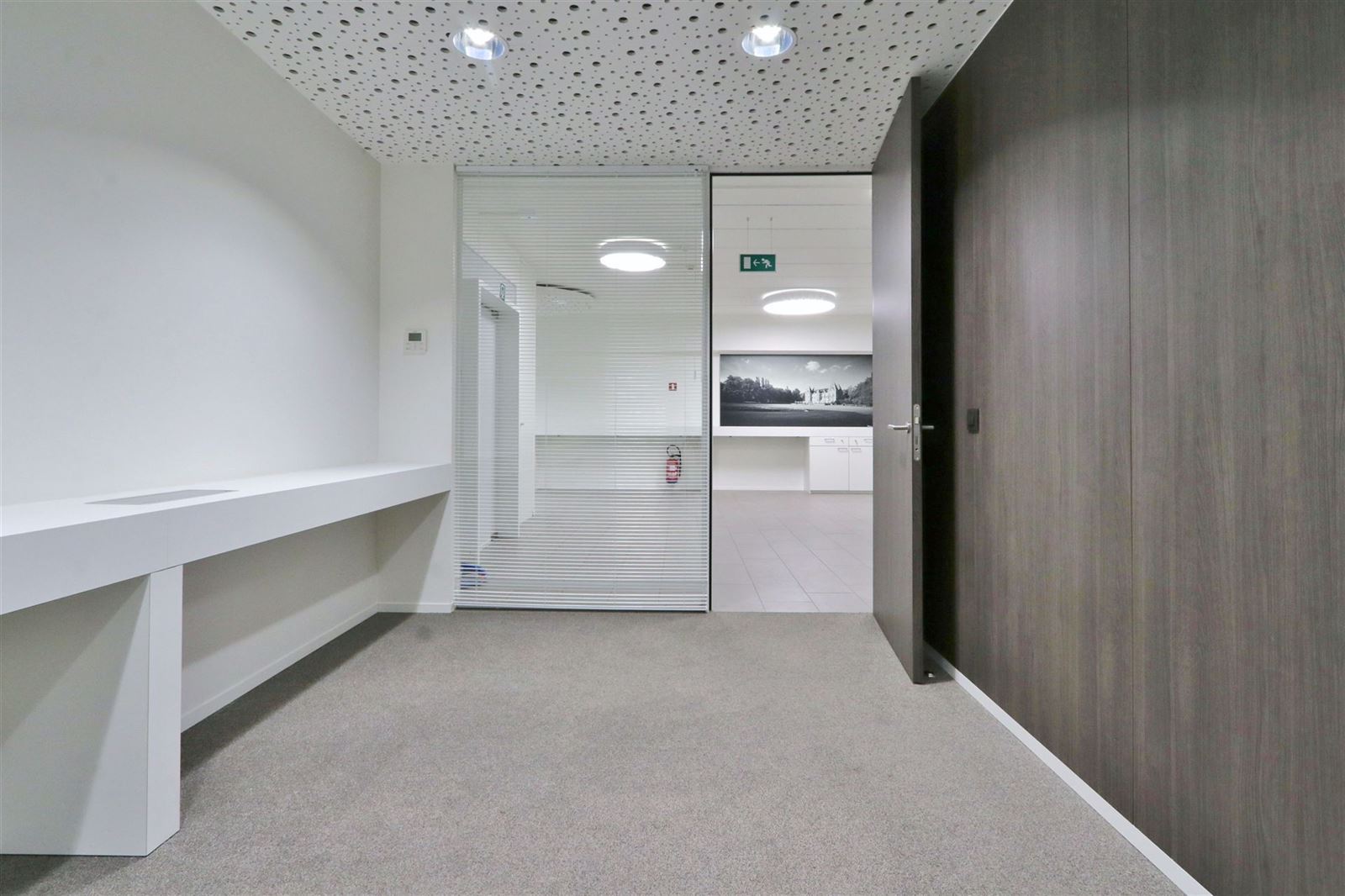PHOTOS 13 : Bureaux à 1650 BEERSEL (Belgique) - Prix 2.200 €