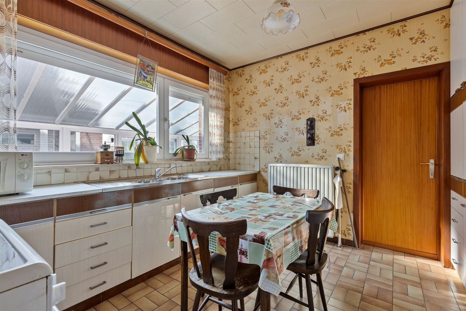 FOTO’S 8 : Woning te 1750 SINT-MARTENS-LENNIK (België) - Prijs In optie