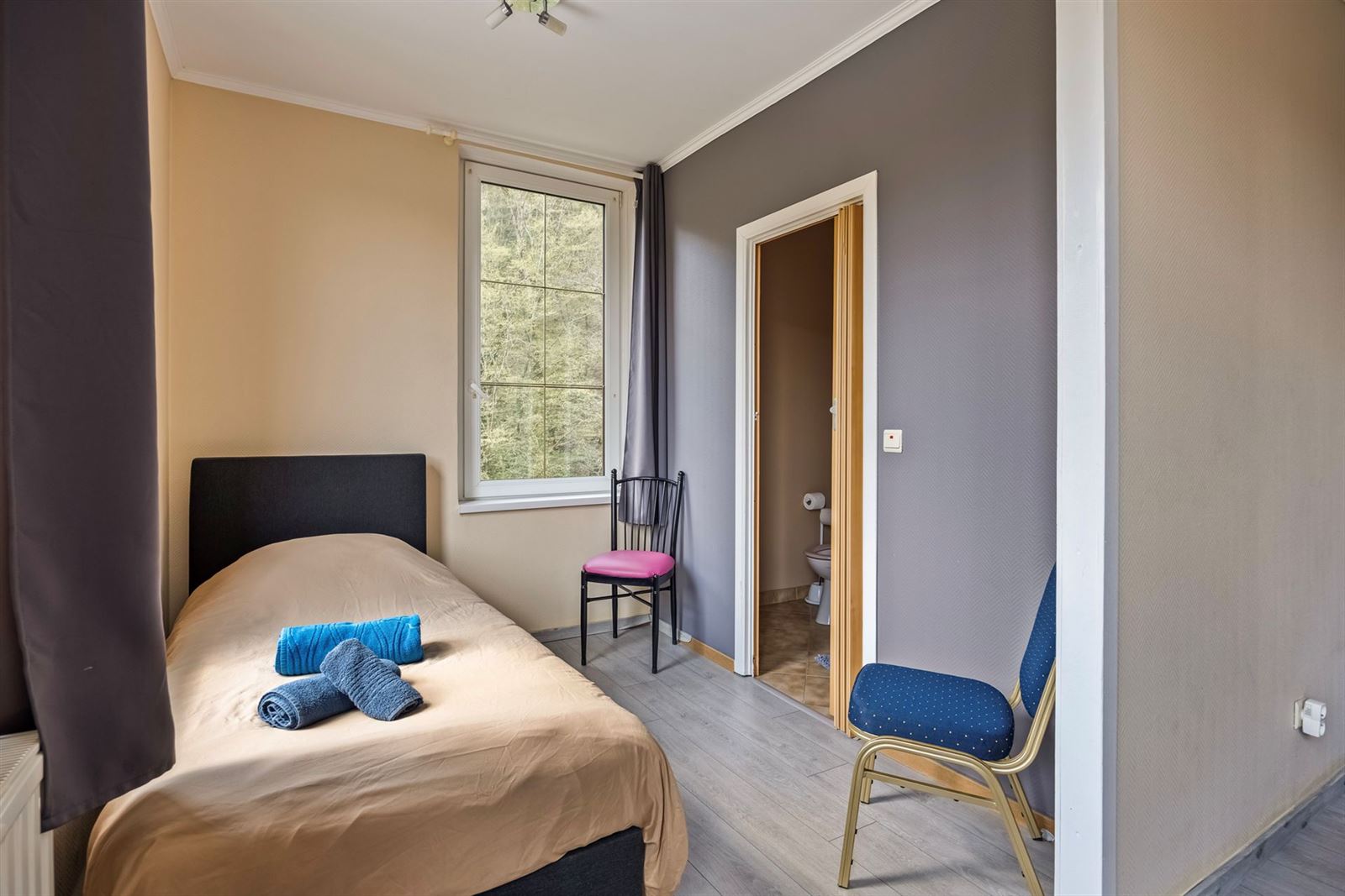 FOTO’S 29 : Opbrengstwoning te 6940 DURBUY (België) - Prijs Prijs op aanvraag