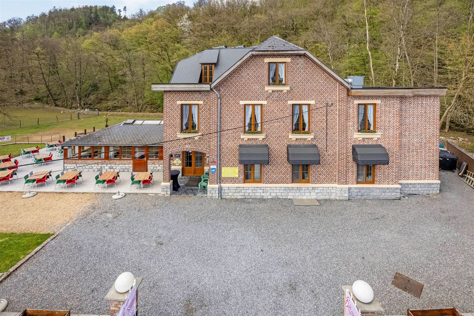 FOTO’S 2 : Opbrengstwoning te 6940 DURBUY (België) - Prijs Prijs op aanvraag