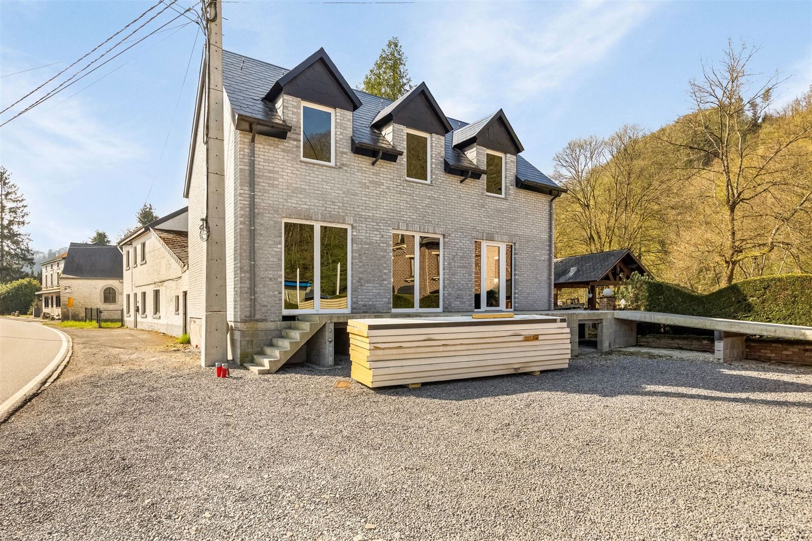 FOTO’S 38 : Opbrengstwoning te 6940 DURBUY (België) - Prijs Prijs op aanvraag