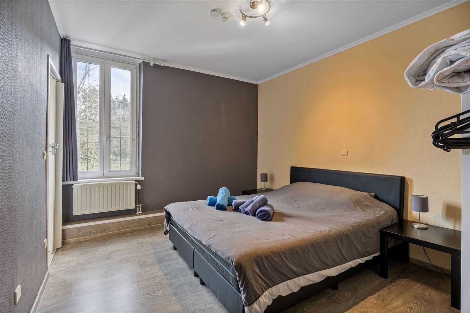 FOTO’S 24 : Opbrengstwoning te 6940 DURBUY (België) - Prijs Prijs op aanvraag