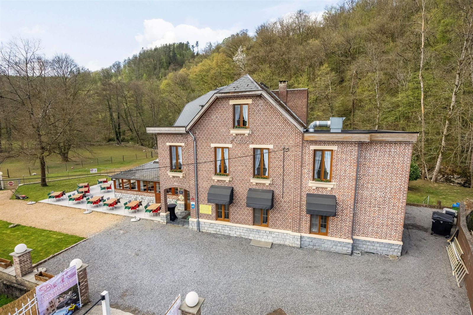 FOTO’S 3 : Opbrengstwoning te 6940 DURBUY (België) - Prijs Prijs op aanvraag