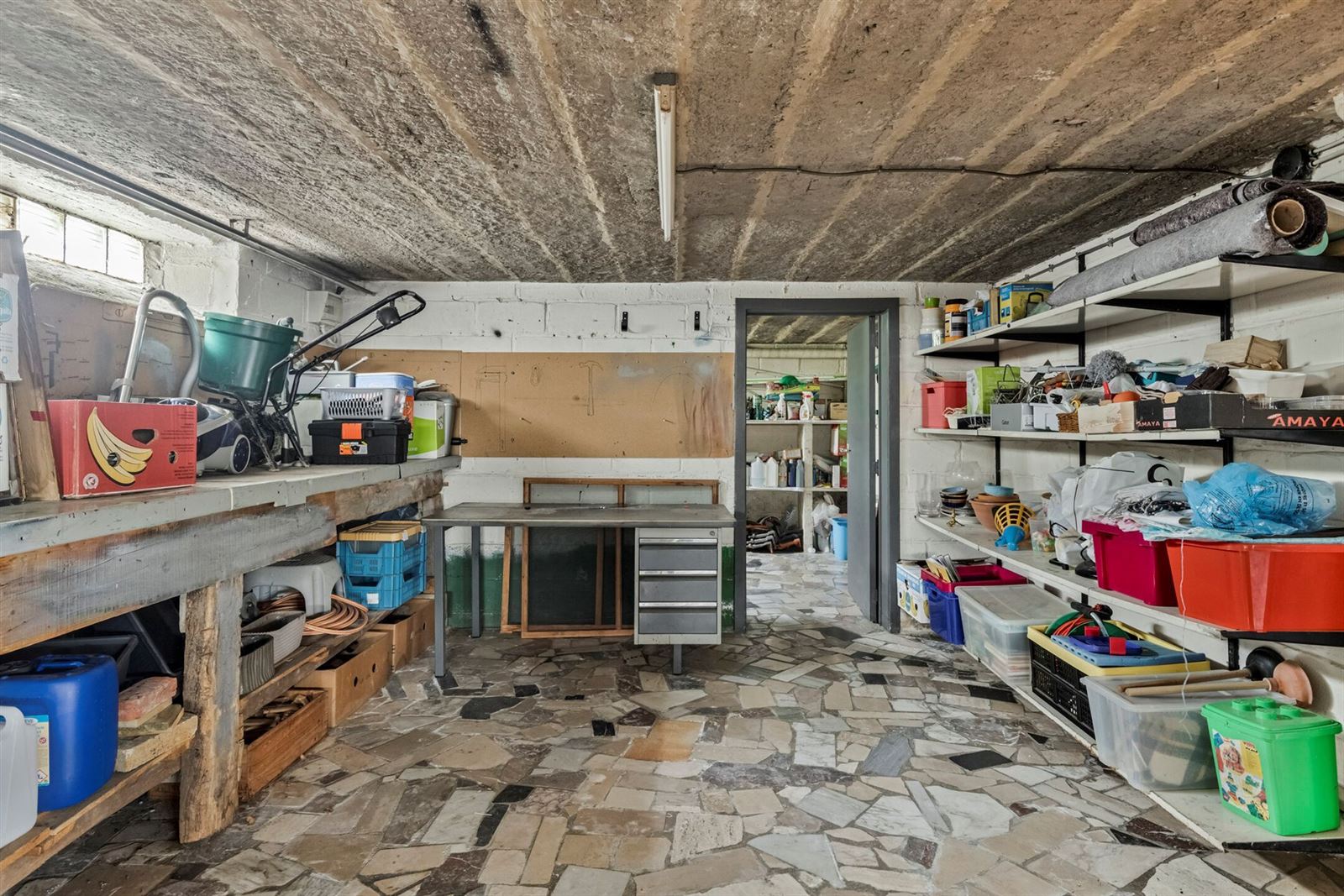 FOTO’S 25 : Woning te 1750 SINT-MARTENS-LENNIK (België) - Prijs € 699.000