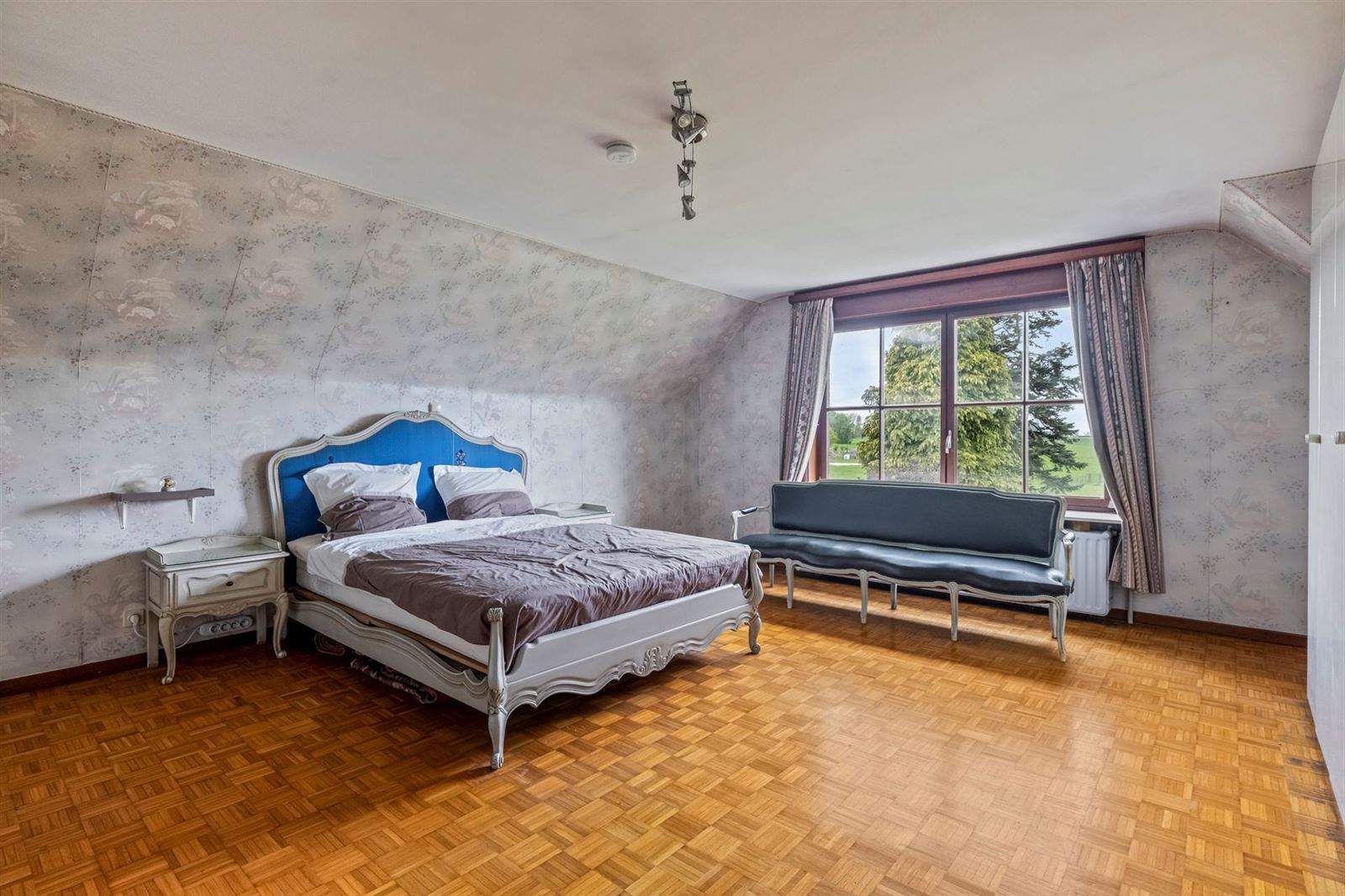 FOTO’S 17 : Woning te 1750 SINT-MARTENS-LENNIK (België) - Prijs € 699.000