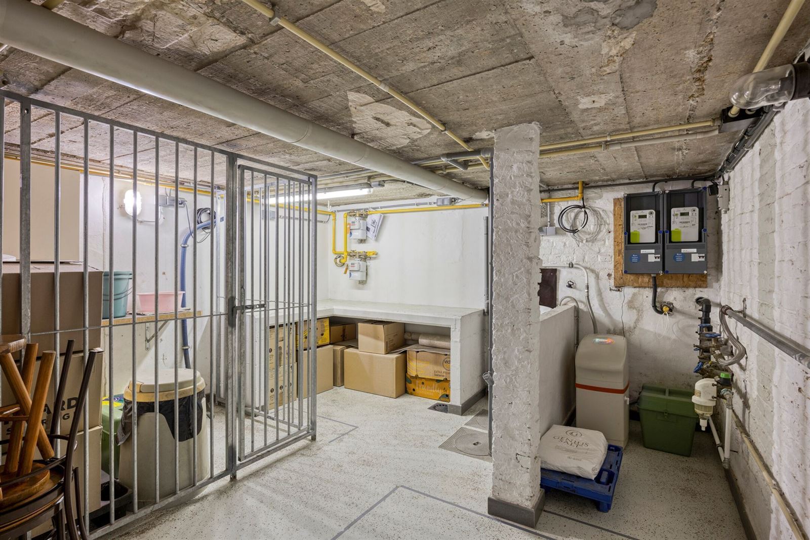 FOTO’S 22 : Gemengd gebouw te 1600 SINT-PIETERS-LEEUW (België) - Prijs € 335.000