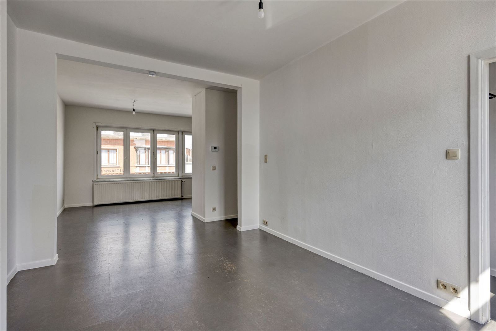 FOTO’S 14 : Gemengd gebouw te 1600 SINT-PIETERS-LEEUW (België) - Prijs € 335.000