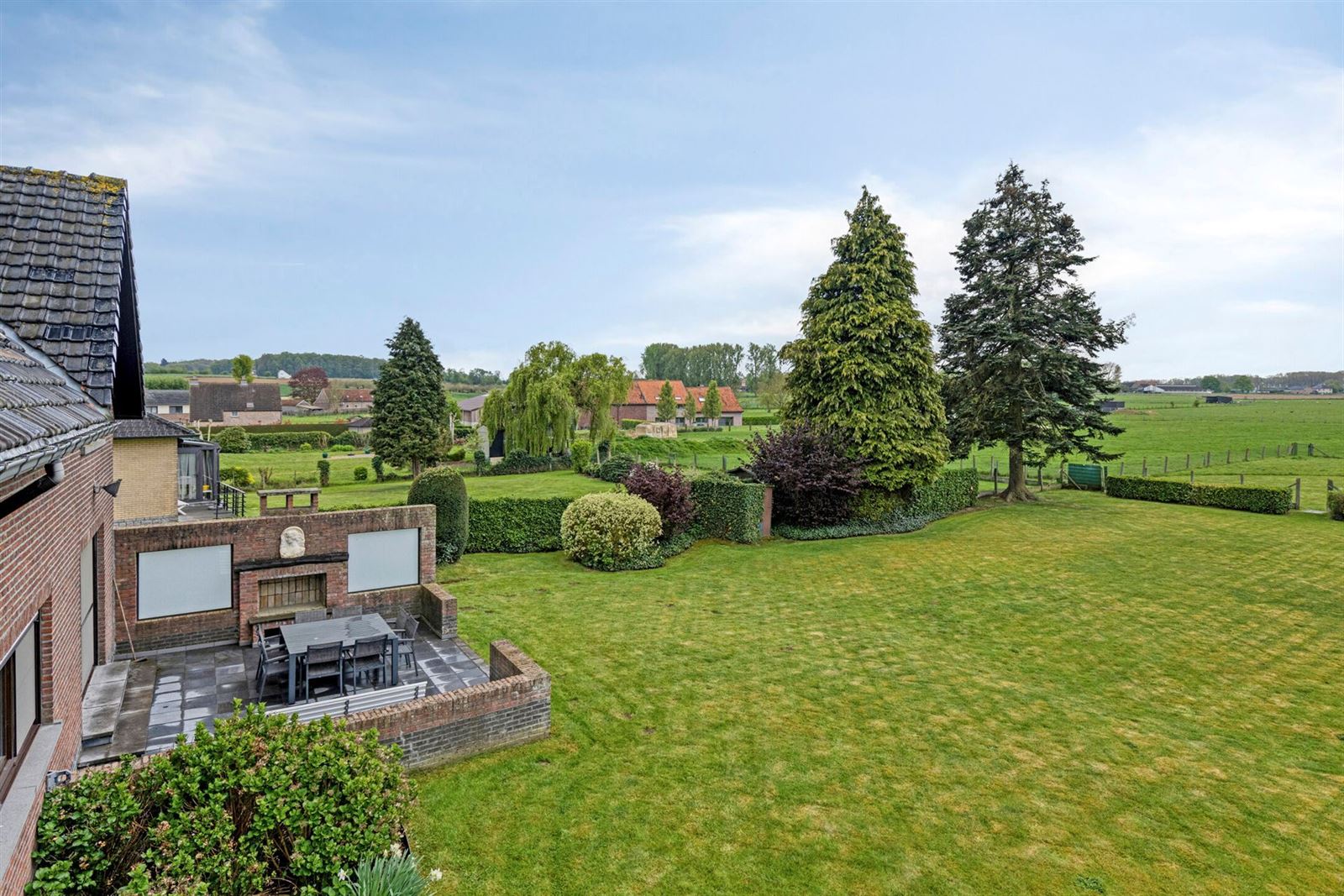FOTO’S 4 : Woning te 1750 SINT-MARTENS-LENNIK (België) - Prijs € 699.000