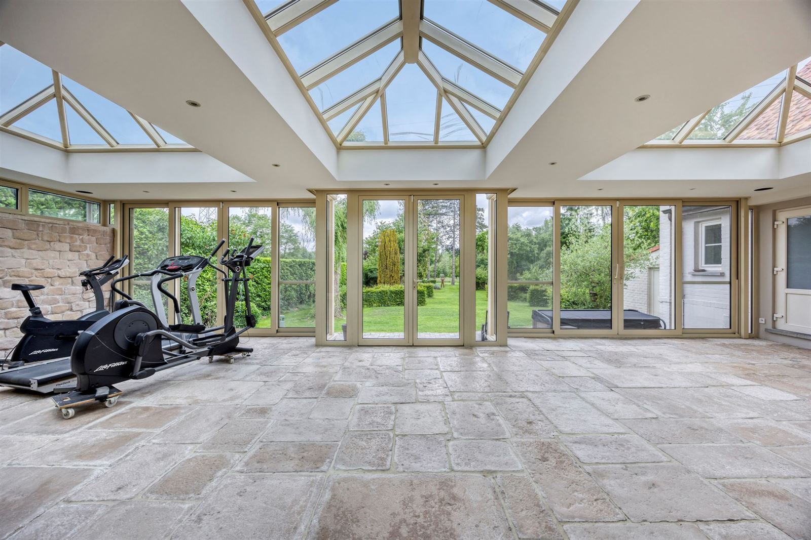 FOTO’S 40 : Woning te 1501 BUIZINGEN (België) - Prijs € 1.550.000