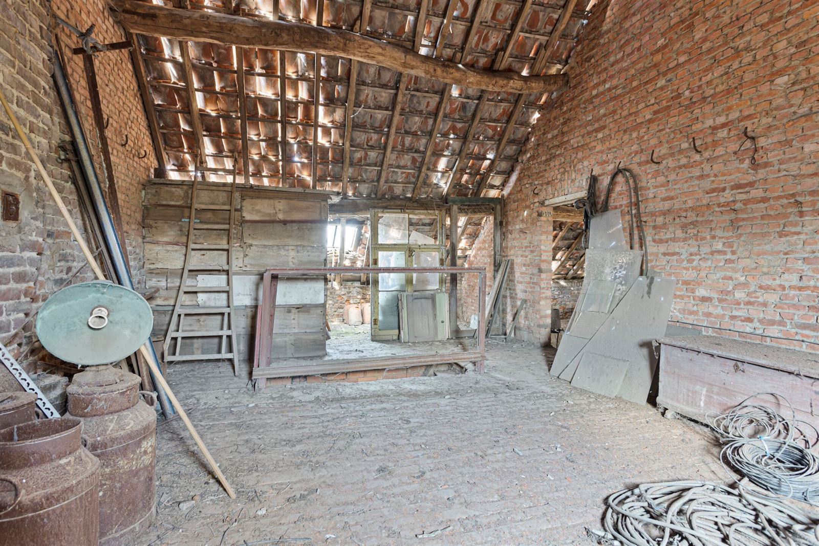 FOTO’S 19 : Gemengd gebouw te 1674 BELLINGEN (België) - Prijs € 799.000