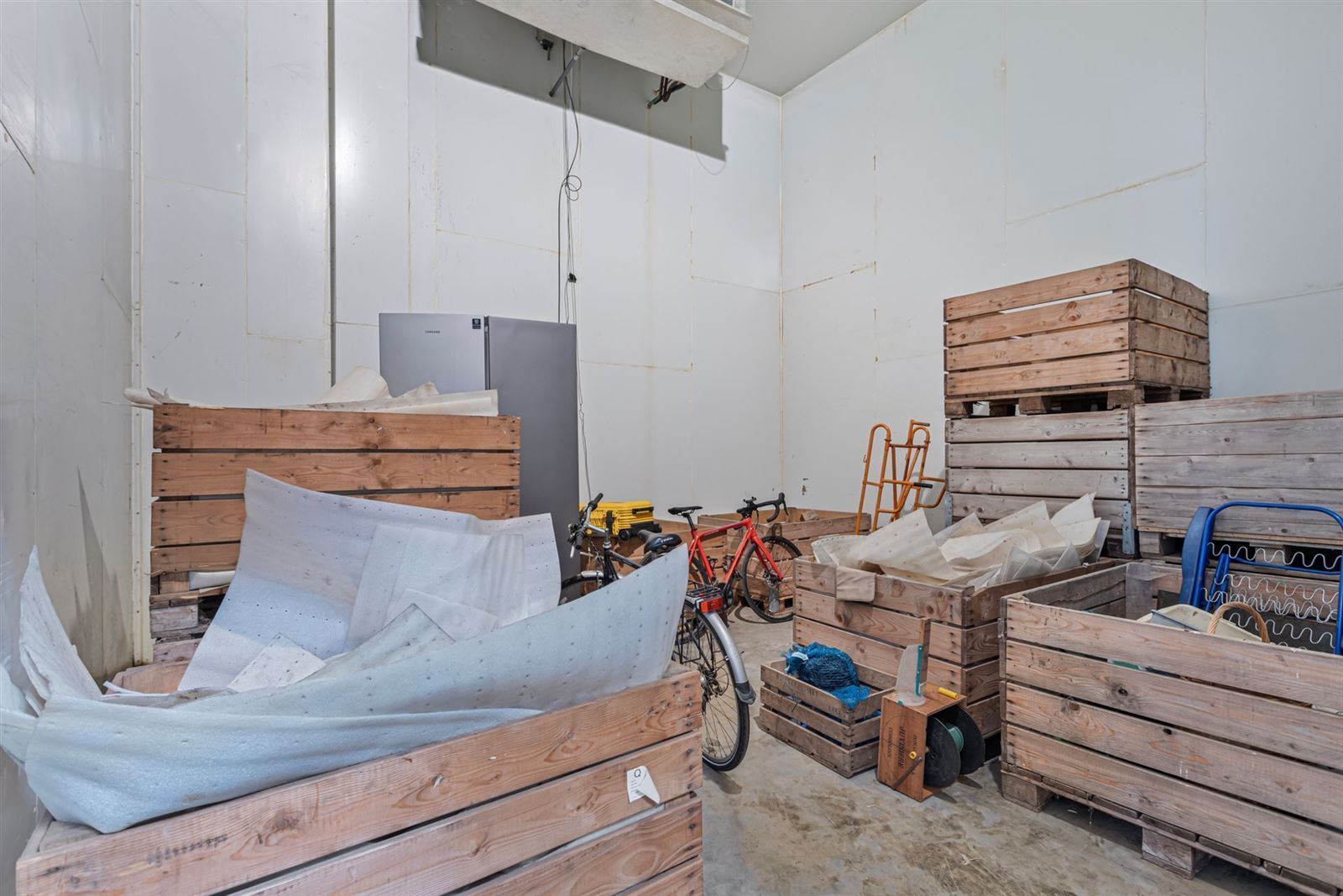 FOTO’S 24 : Gemengd gebouw te 1674 BELLINGEN (België) - Prijs € 799.000