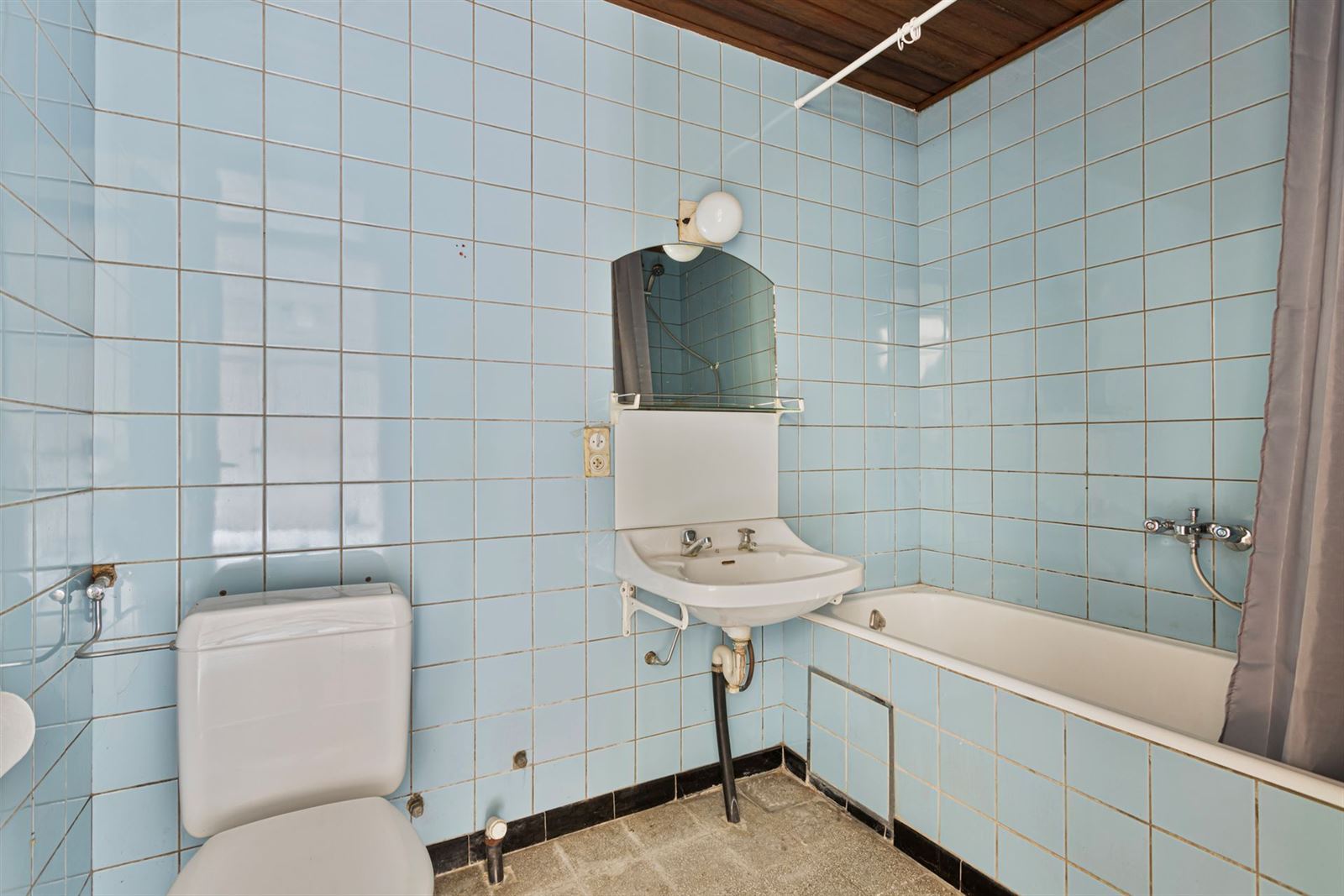 FOTO’S 14 : Gemengd gebouw te 1674 BELLINGEN (België) - Prijs € 799.000