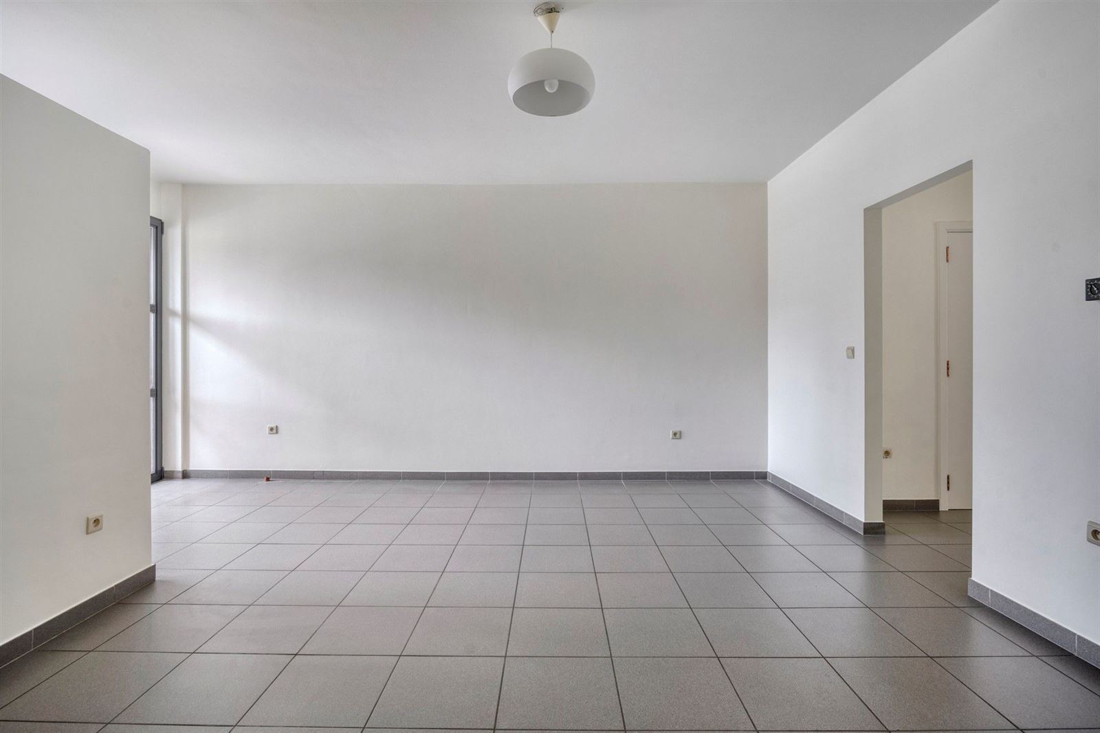 FOTO’S 9 : Appartement te 1600 SINT-PIETERS-LEEUW (België) - Prijs In optie