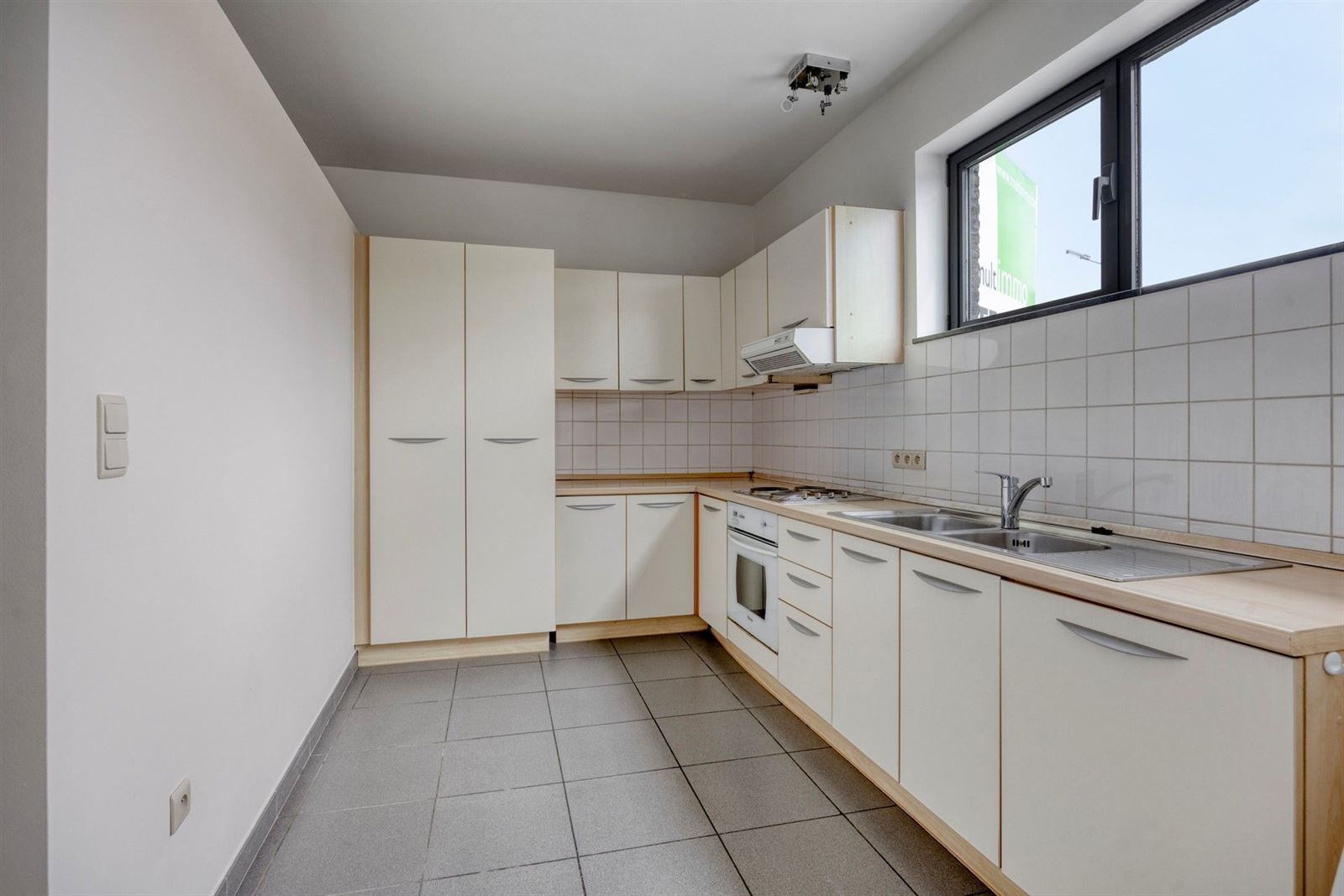 FOTO’S 12 : Appartement te 1600 SINT-PIETERS-LEEUW (België) - Prijs In optie