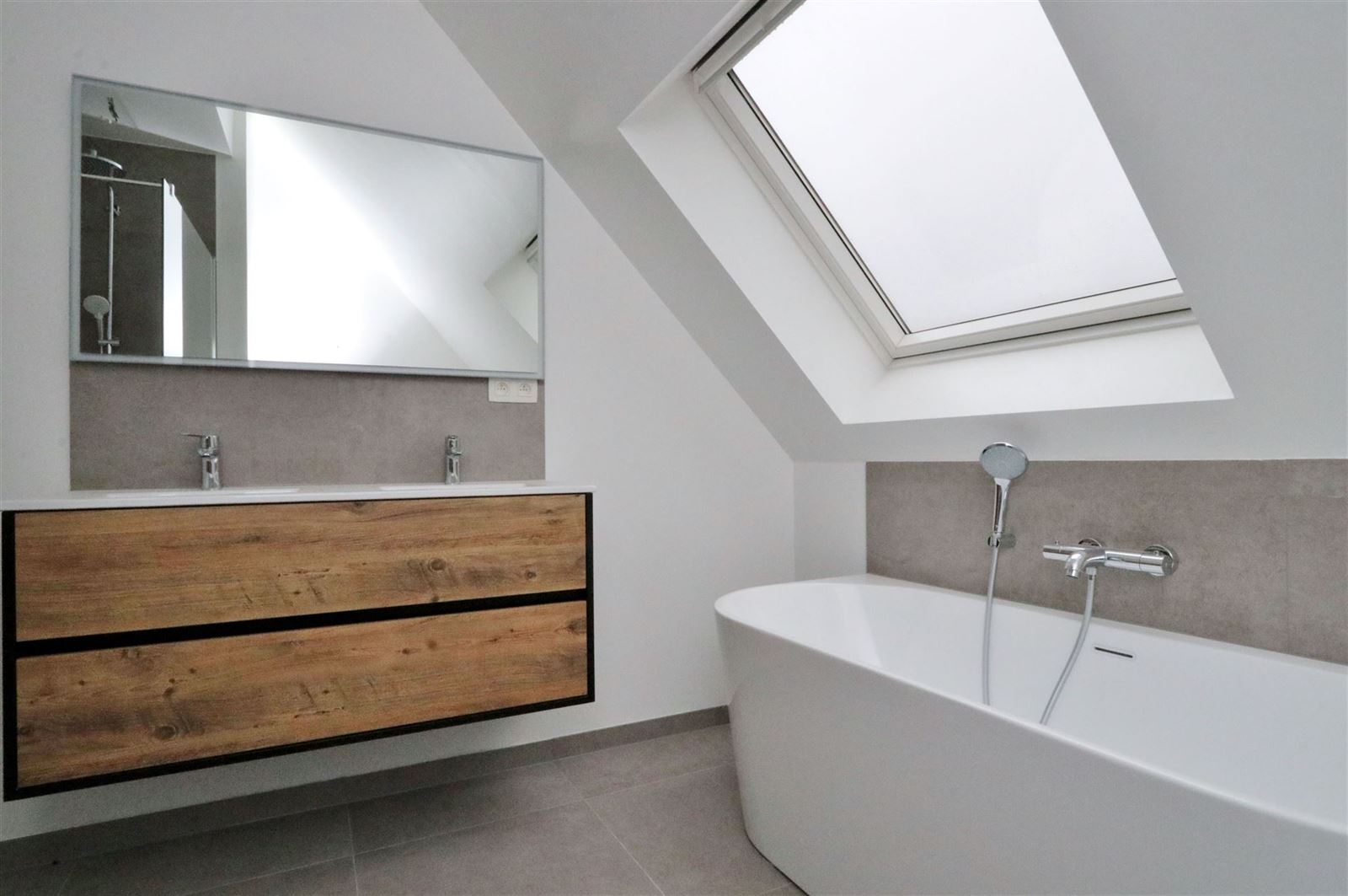 FOTO’S 11 : Duplex te 1650 BEERSEL (België) - Prijs In optie
