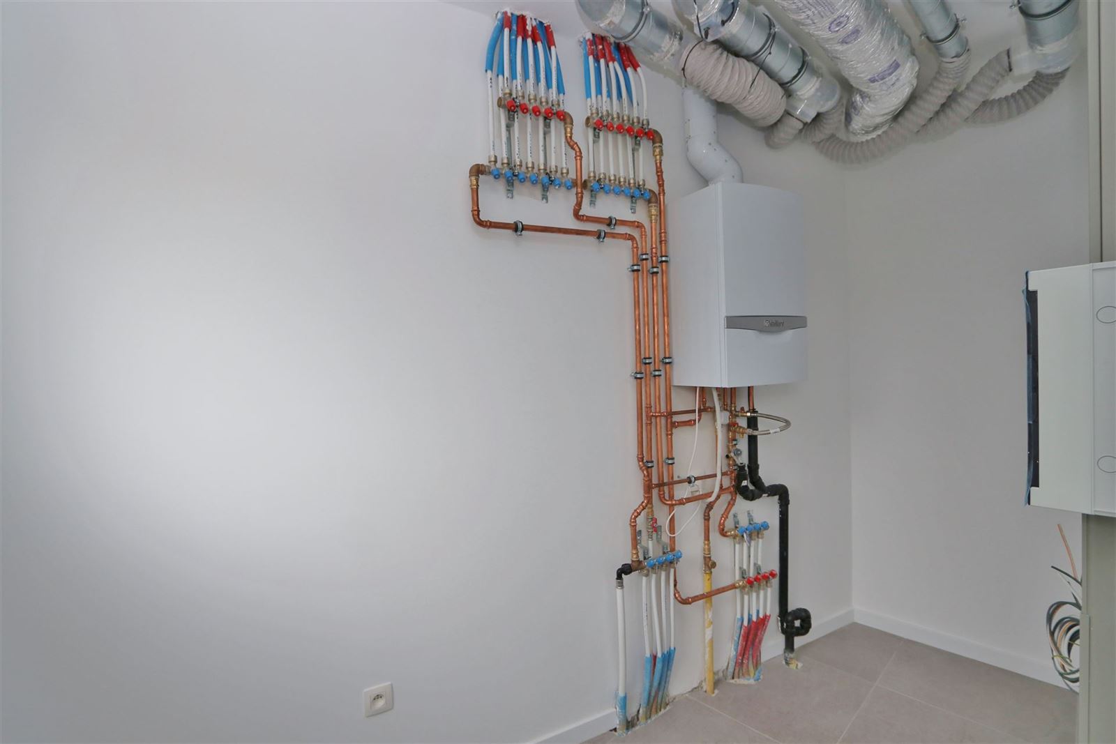 FOTO’S 6 : Duplex te 1650 BEERSEL (België) - Prijs In optie
