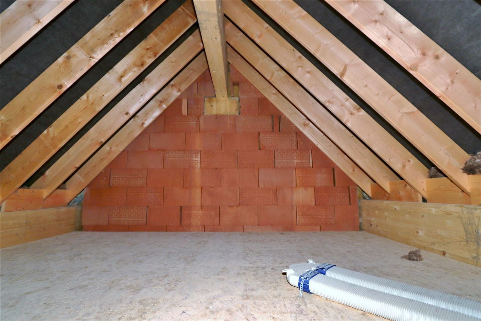FOTO’S 17 : Duplex te 1650 BEERSEL (België) - Prijs In optie