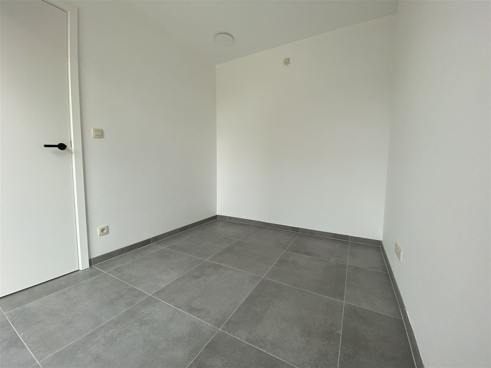 FOTO’S 8 : Woning te 1755 KESTER (België) - Prijs &euro;&nbsp;1.450