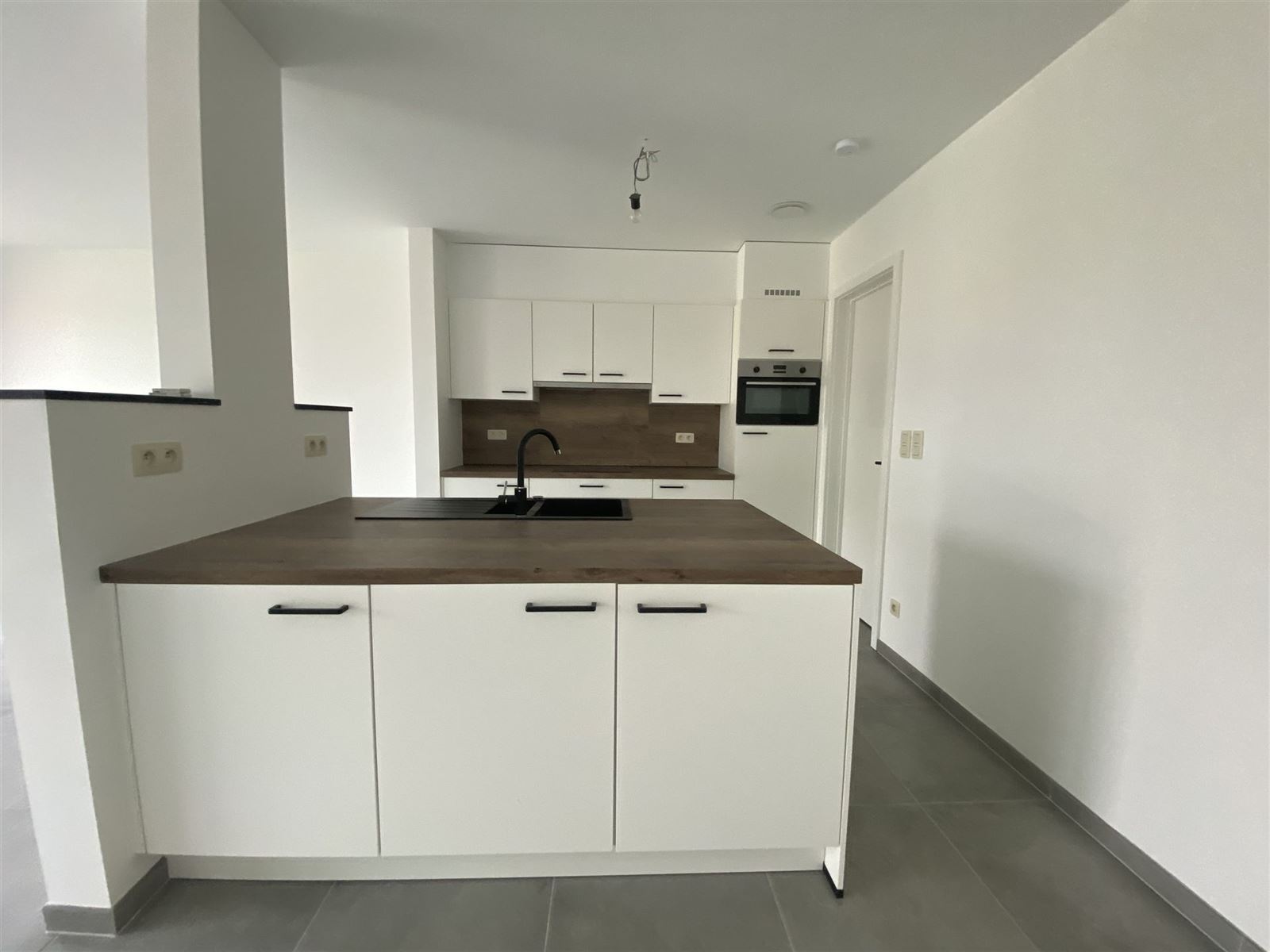 FOTO’S 6 : Woning te 1755 KESTER (België) - Prijs &euro;&nbsp;1.450
