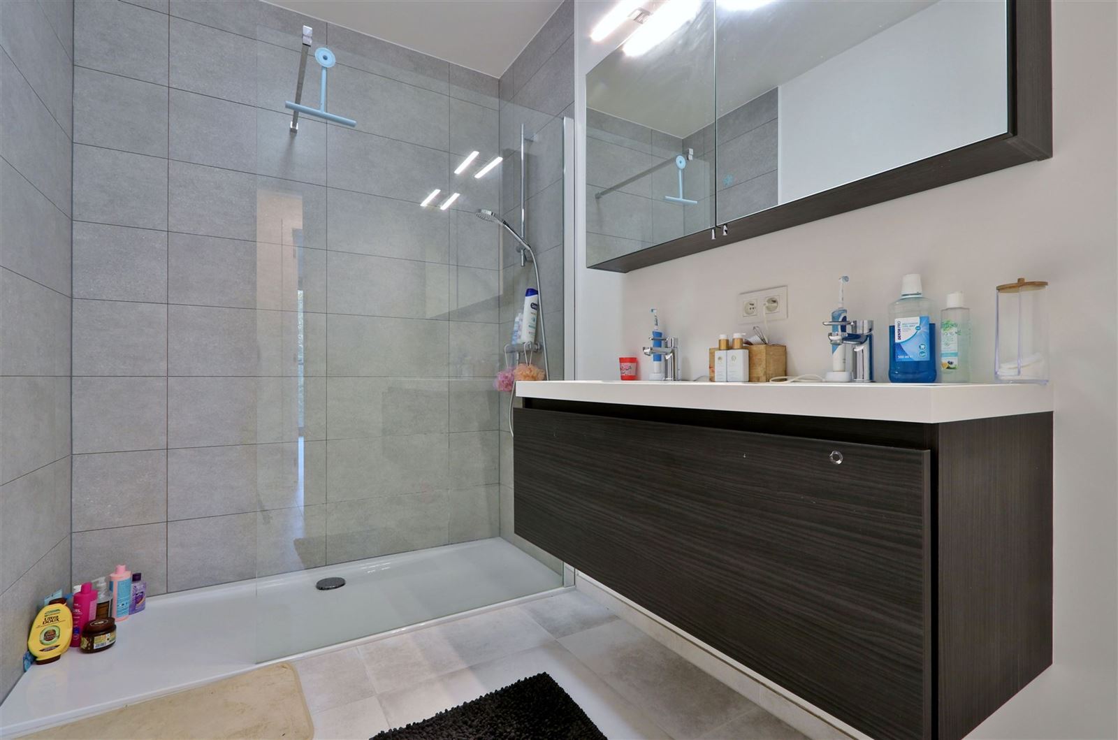 FOTO’S 11 : Appartement te 1500 HALLE (België) - Prijs € 1.100
