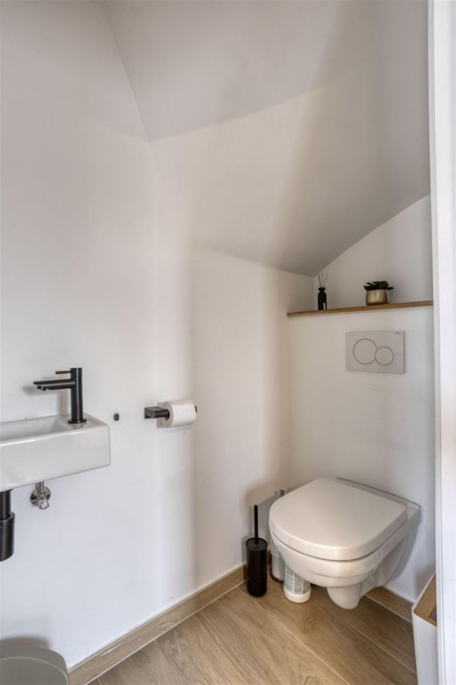 FOTO’S 8 : Appartement te 1500 HALLE (België) - Prijs € 390.000