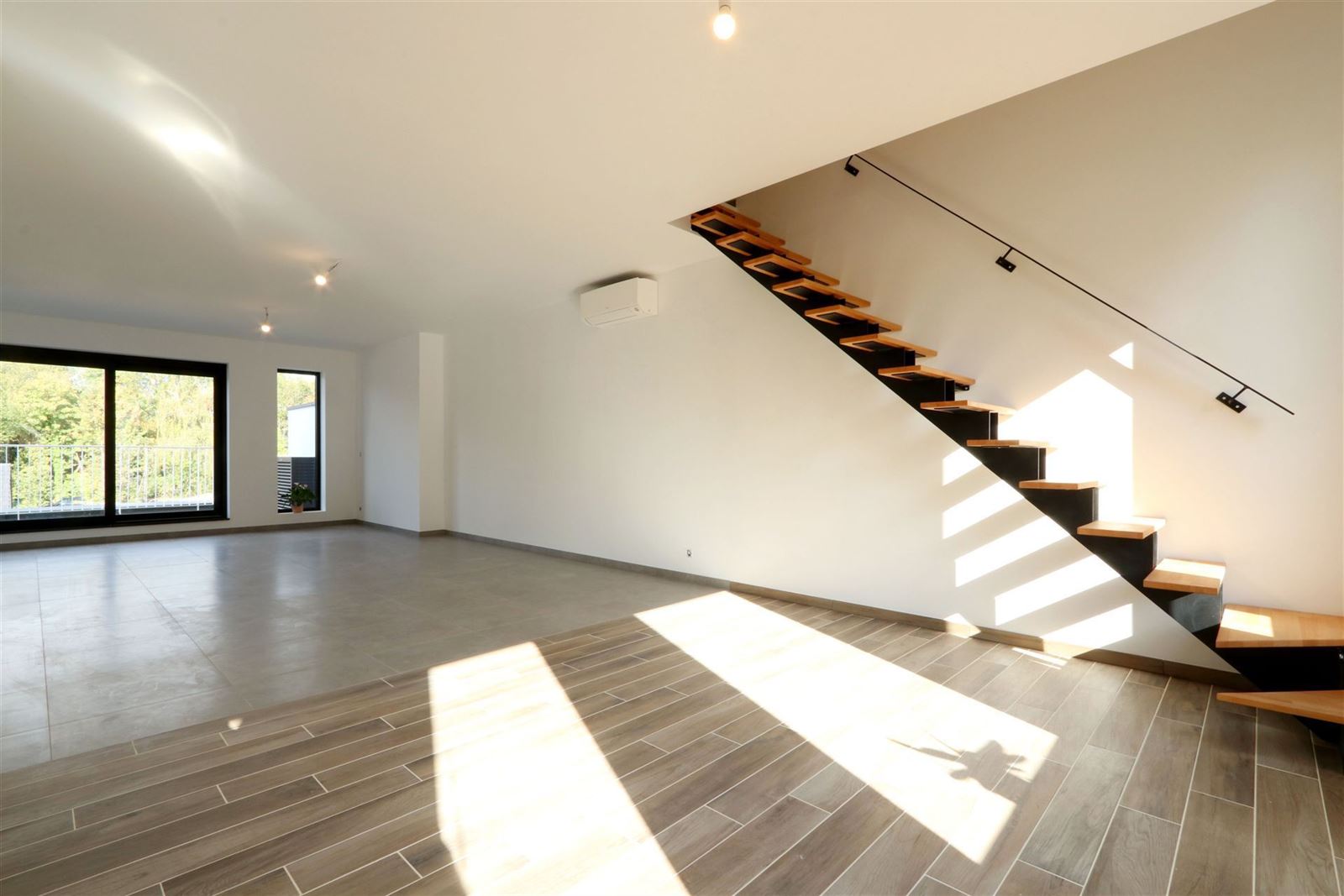 FOTO’S 3 : Duplex te 1640 SINT-GENESIUS-RODE (België) - Prijs € 1.650