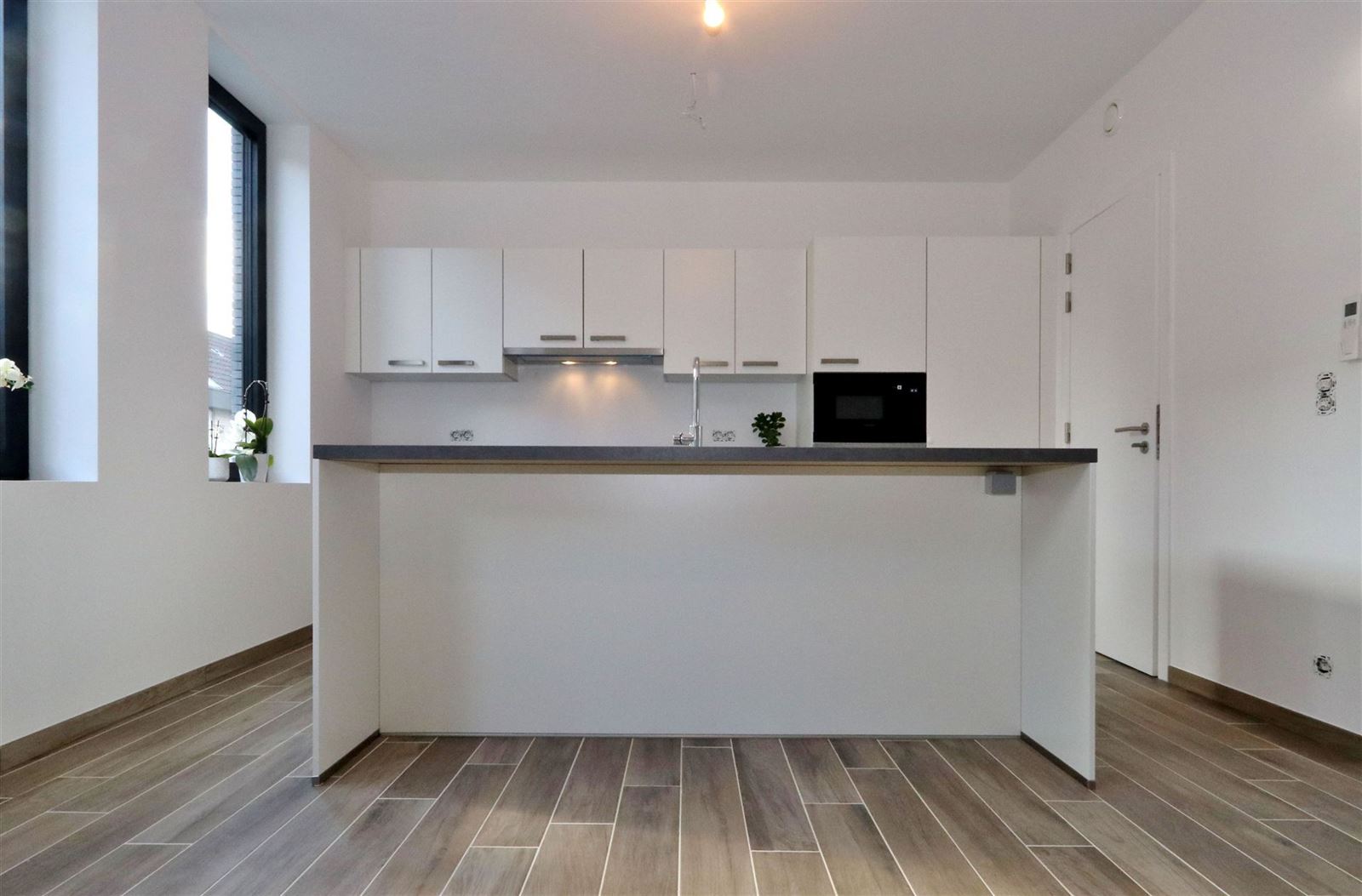 FOTO’S 7 : Duplex te 1640 SINT-GENESIUS-RODE (België) - Prijs € 1.650