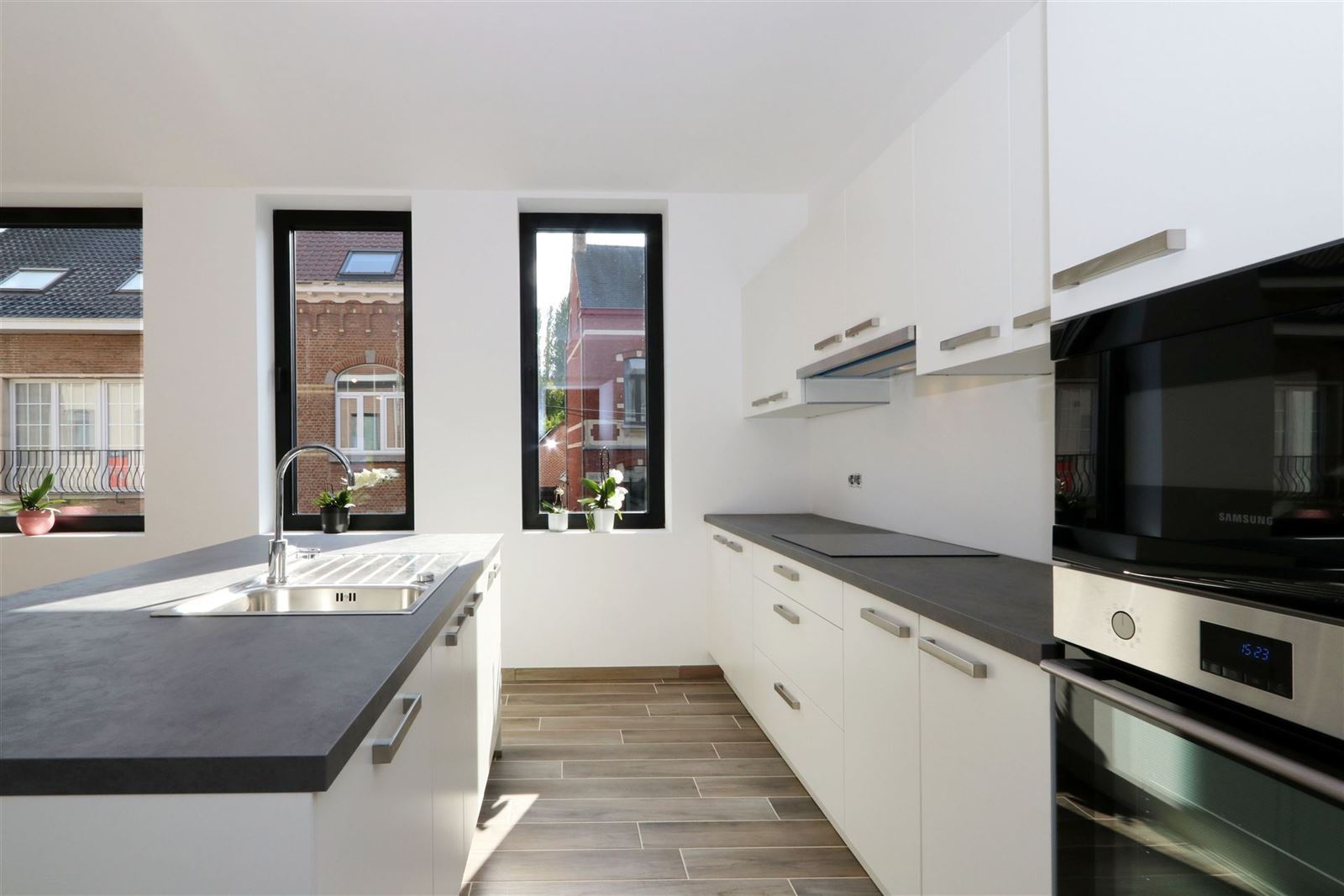 FOTO’S 5 : Duplex te 1640 SINT-GENESIUS-RODE (België) - Prijs € 1.650
