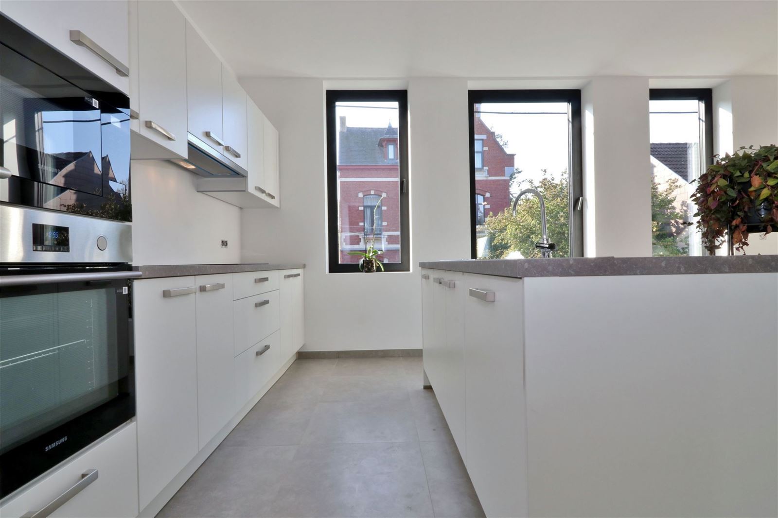 FOTO’S 9 : Duplex te 1640 SINT-GENESIUS-RODE (België) - Prijs € 1.650