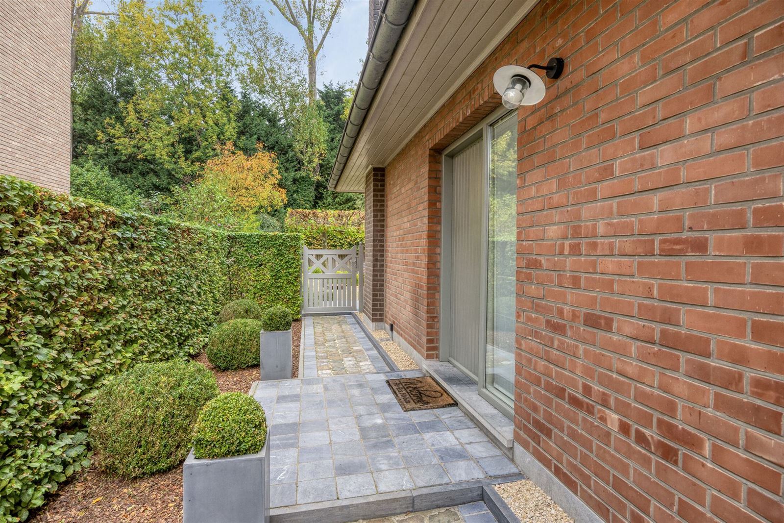 FOTO’S 2 : Woning te 1600 SINT-PIETERS-LEEUW (België) - Prijs € 545.000