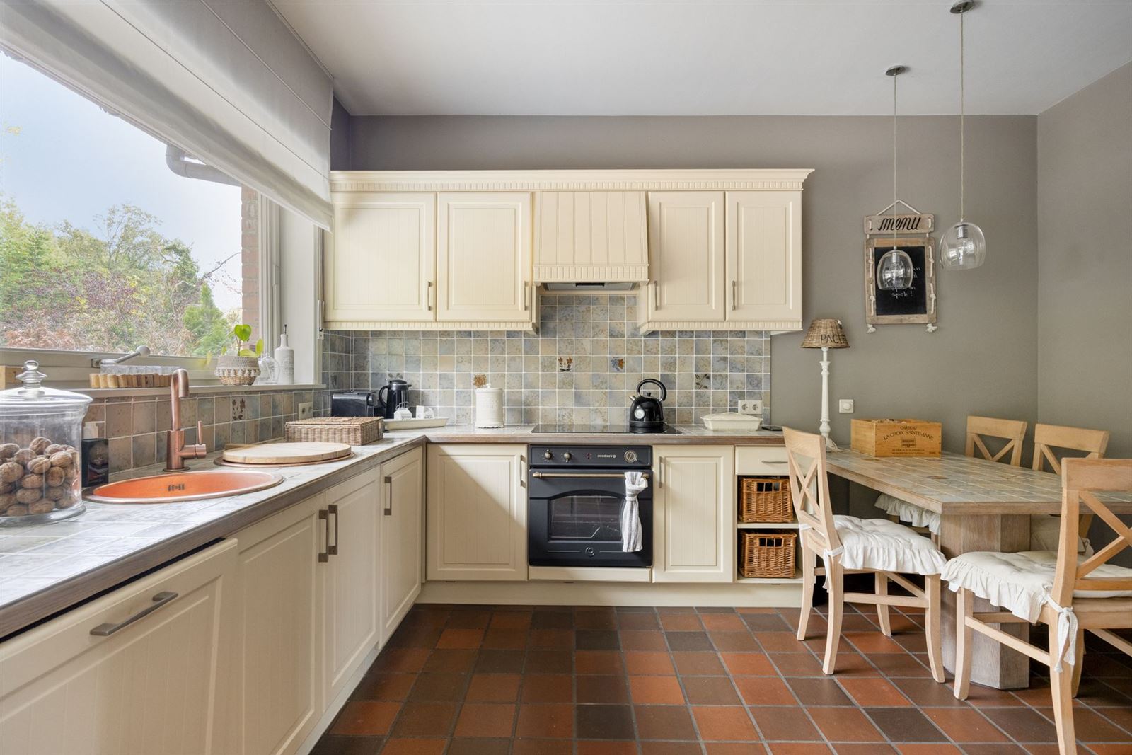 FOTO’S 10 : Woning te 1600 SINT-PIETERS-LEEUW (België) - Prijs € 545.000