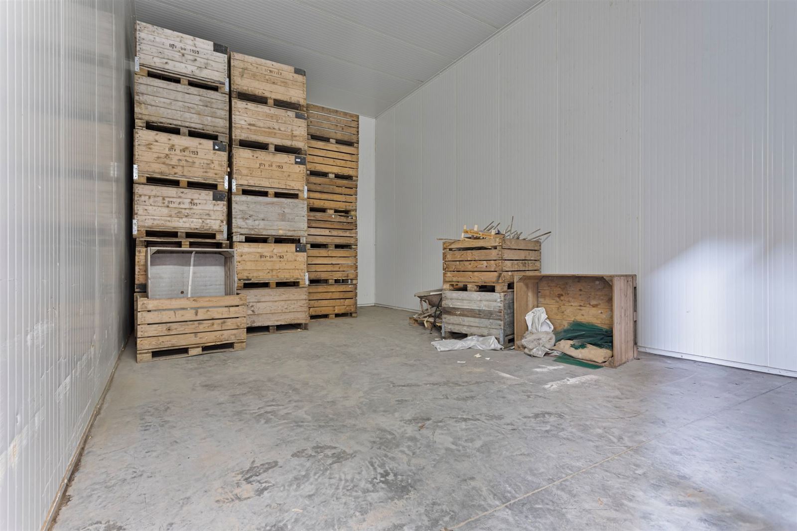 FOTO’S 10 : Bedrijfsgebouw te 1670 PEPINGEN (België) - Prijs € 559.000