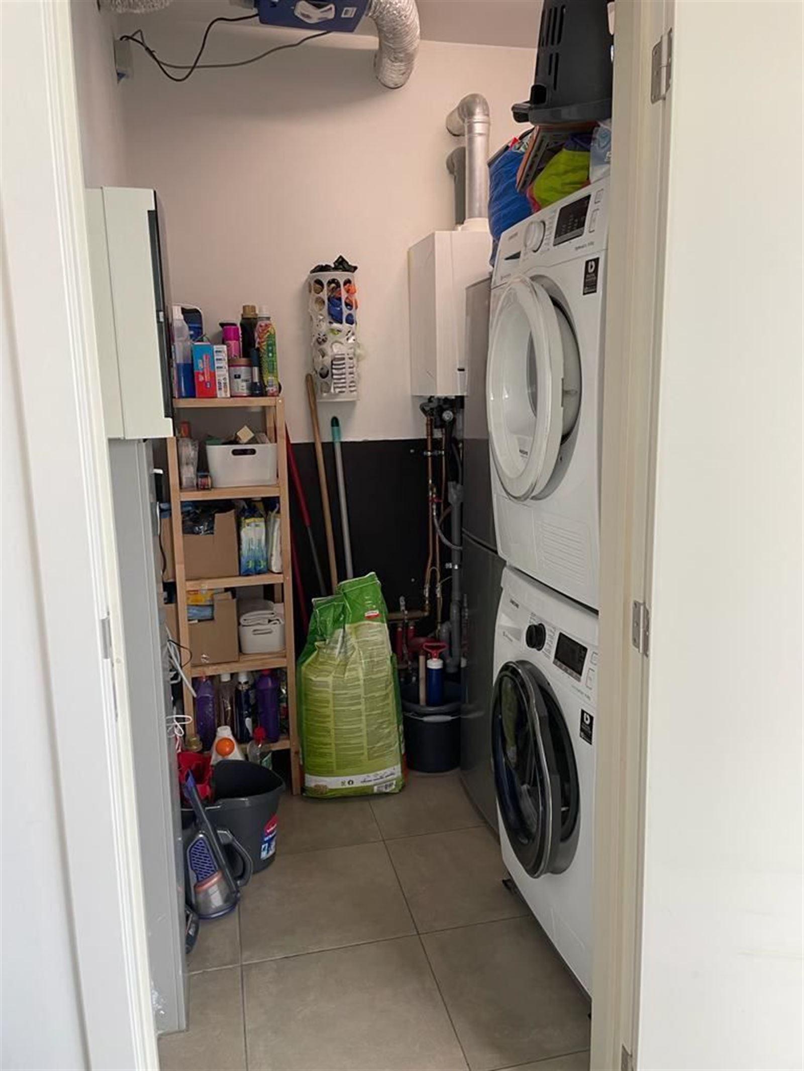 FOTO’S 15 : Appartement te 1500 HALLE (België) - Prijs € 1.020