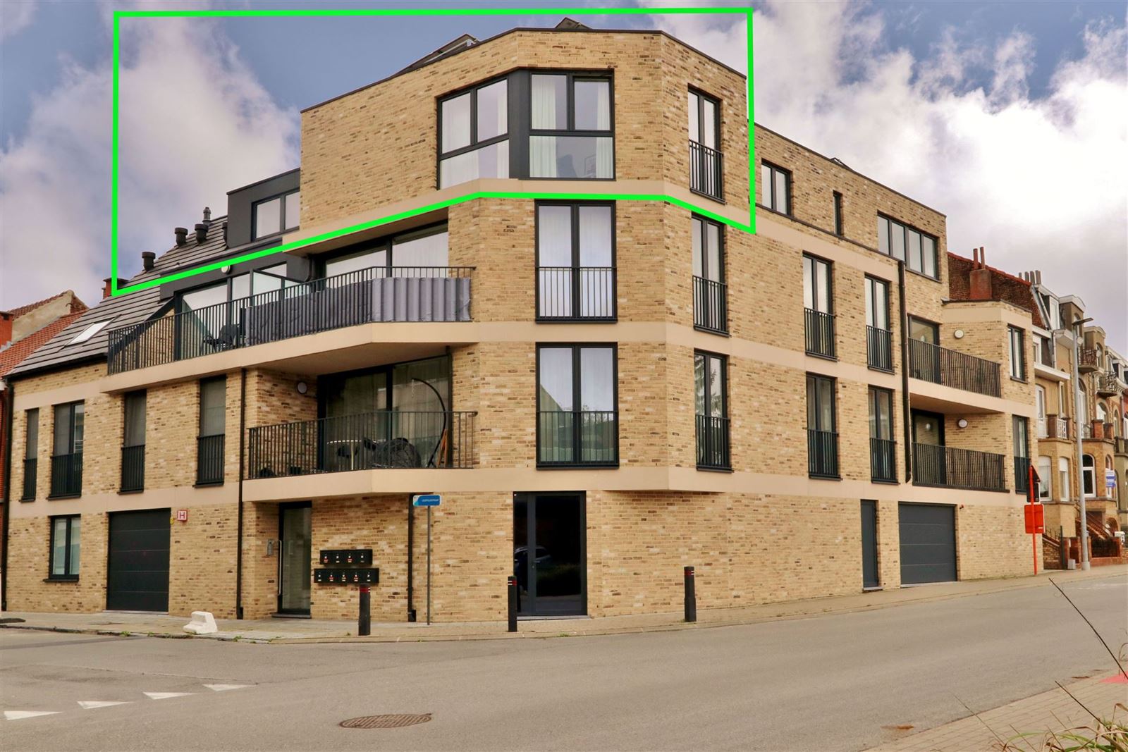 FOTO’S 1 : Appartement te 1500 HALLE (België) - Prijs € 1.180