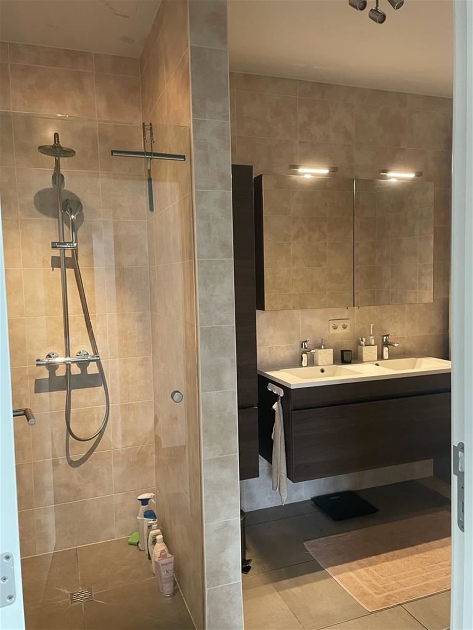 FOTO’S 13 : Appartement te 1500 HALLE (België) - Prijs € 1.020