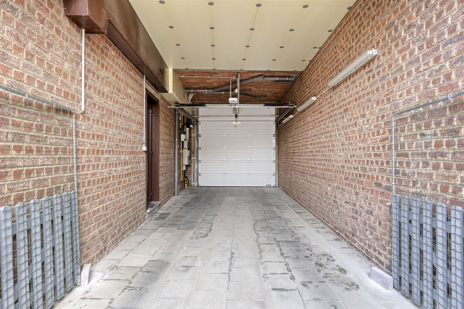 PHOTOS 47 : Maison à 1750 SINT-KWINTENS-LENNIK (Belgique) - Prix 599.000 €