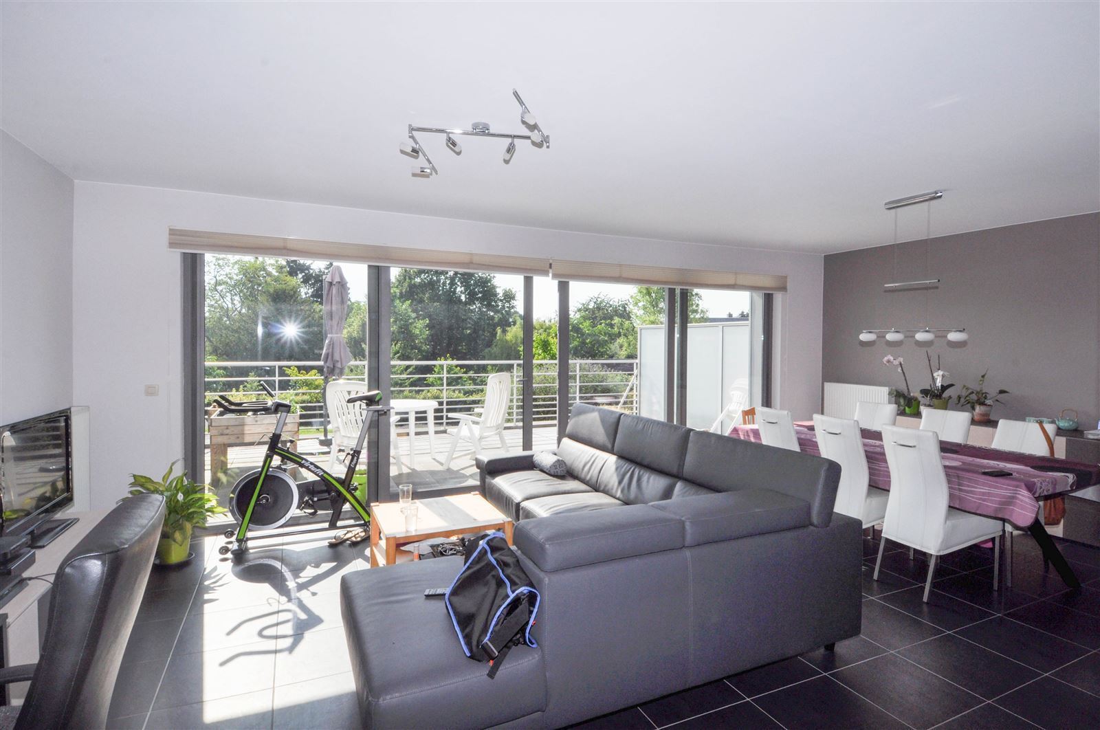 FOTO’S 8 : Appartement te 1500 HALLE (België) - Prijs € 900