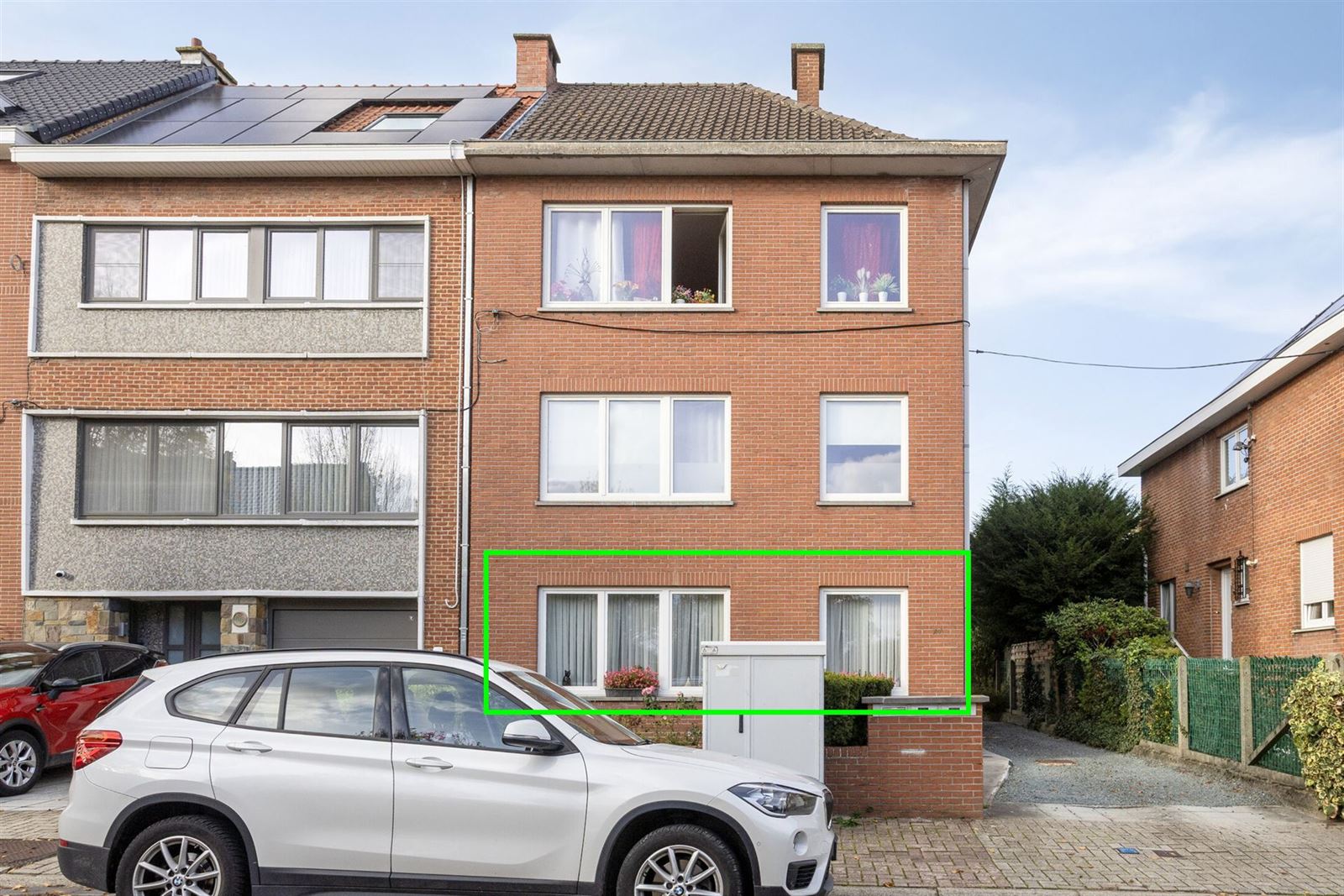 FOTO’S 1 : Appartement te 1600 SINT-PIETERS-LEEUW (België) - Prijs € 255.000