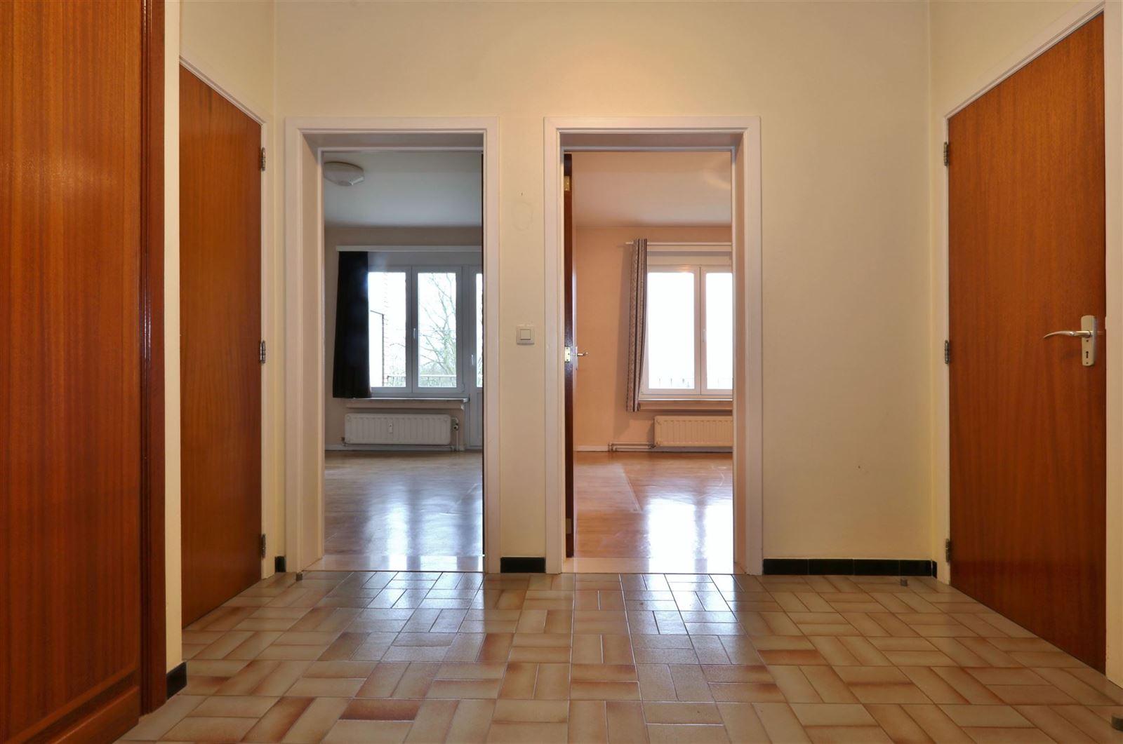 FOTO’S 7 : Appartement te 1600 SINT-PIETERS-LEEUW (België) - Prijs € 1.050