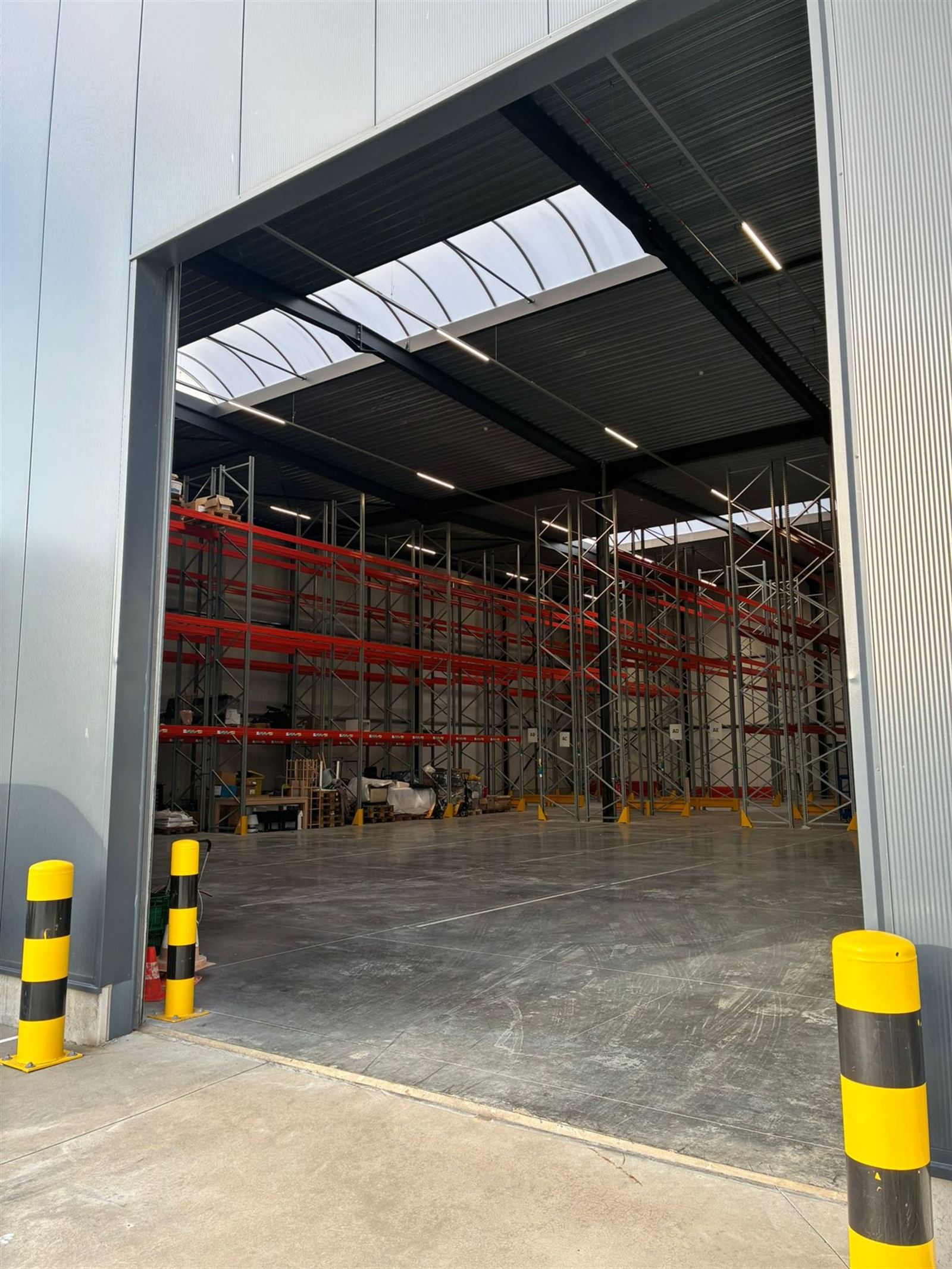 FOTO’S 18 : Magazijn met bureel te 1480 TUBIZE (België) - Prijs &euro;&nbsp;3.200