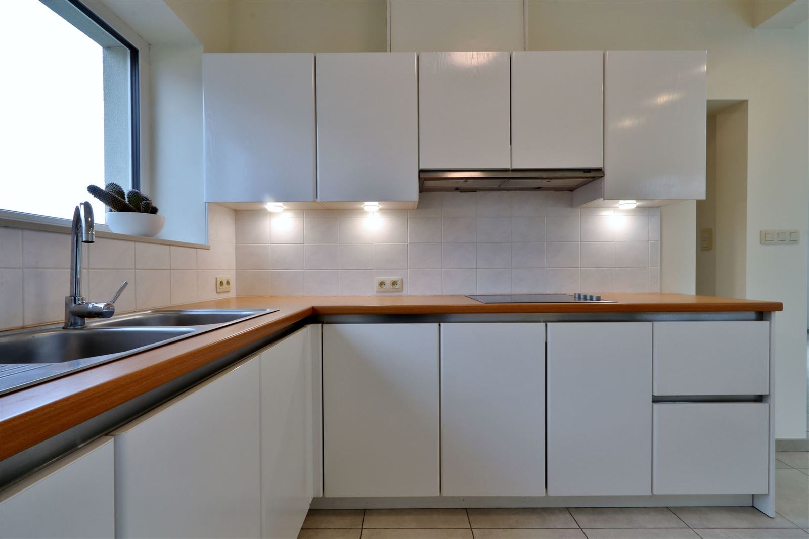 PHOTOS 11 : Villa à 1653 BEERSEL (Belgique) - Prix 1.700 €