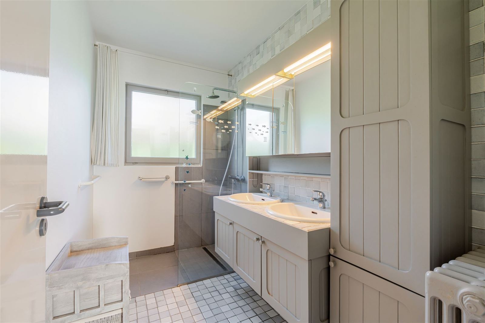 FOTO’S 14 : Woning te 1600 SINT-PIETERS-LEEUW (België) - Prijs € 450.000