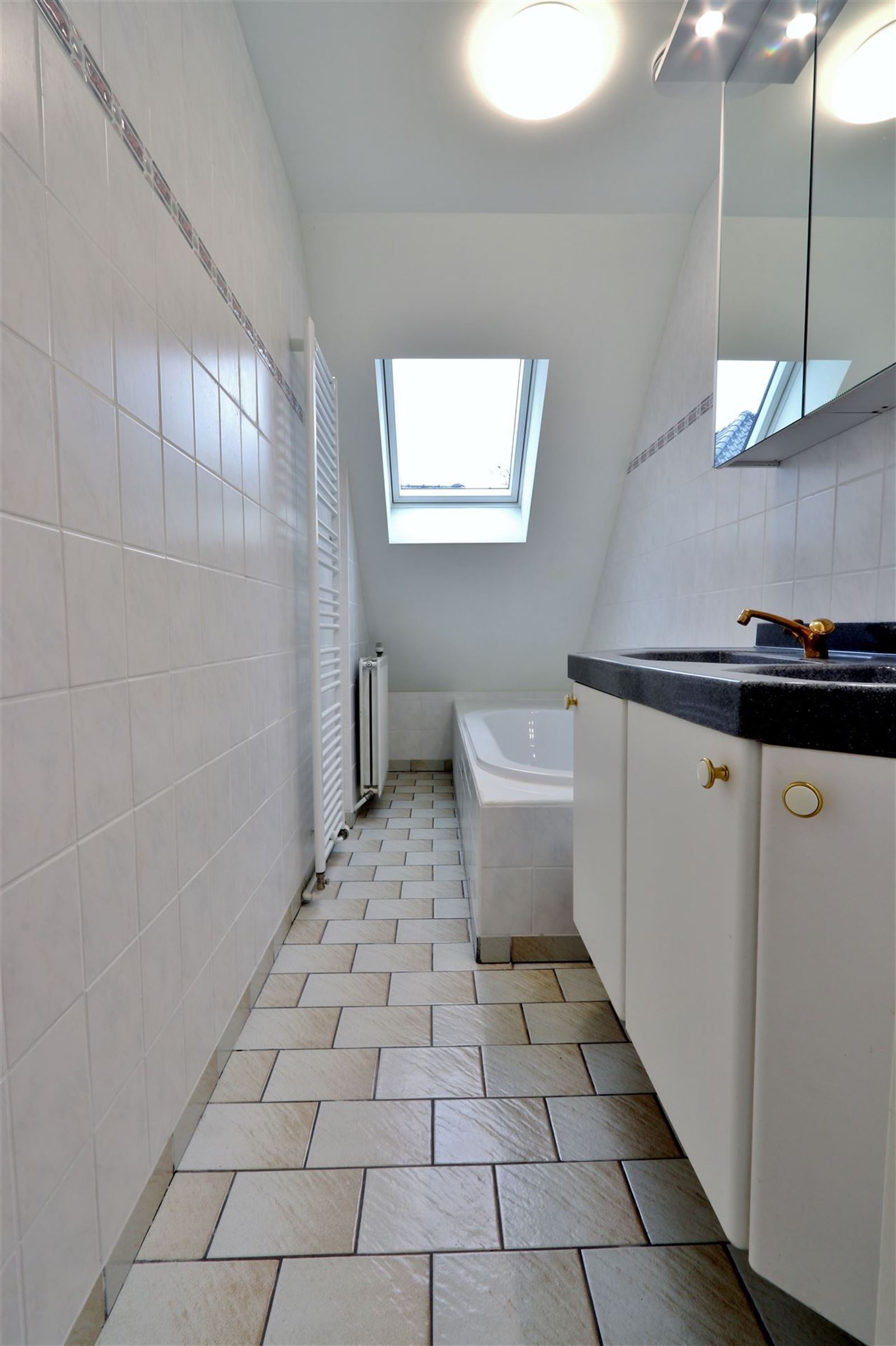 PHOTOS 16 : Villa à 1653 BEERSEL (Belgique) - Prix 1.700 €