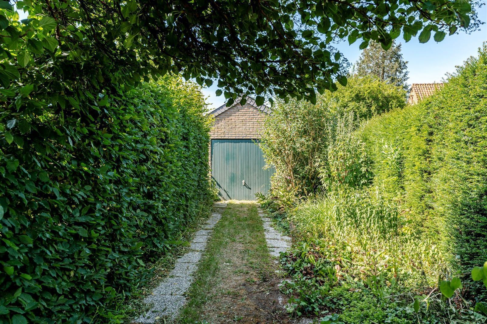 FOTO’S 22 : Woning te 1600 SINT-PIETERS-LEEUW (België) - Prijs € 450.000