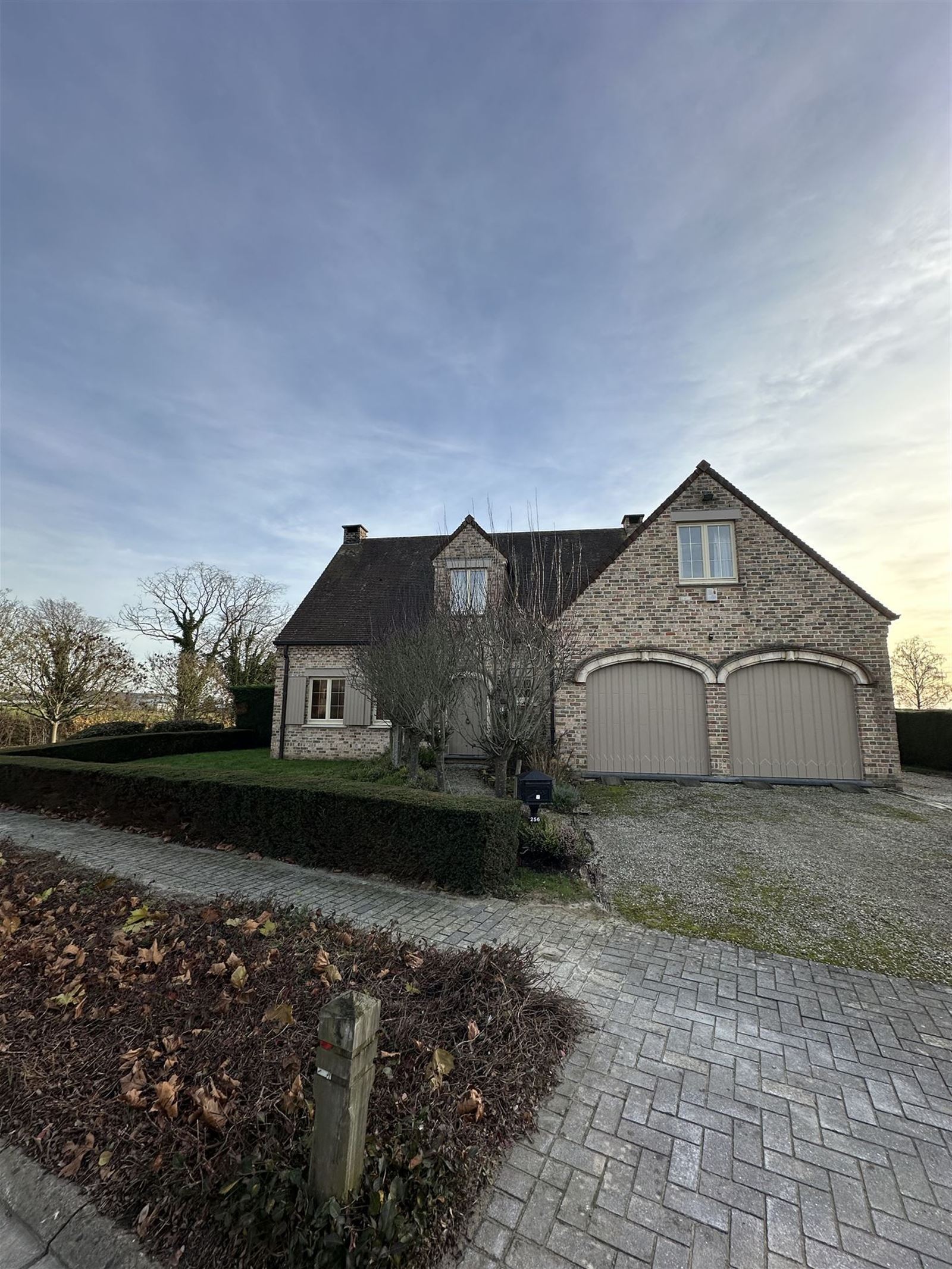 FOTO’S 3 : Villa te 1600 SINT-PIETERS-LEEUW (België) - Prijs € 1.550