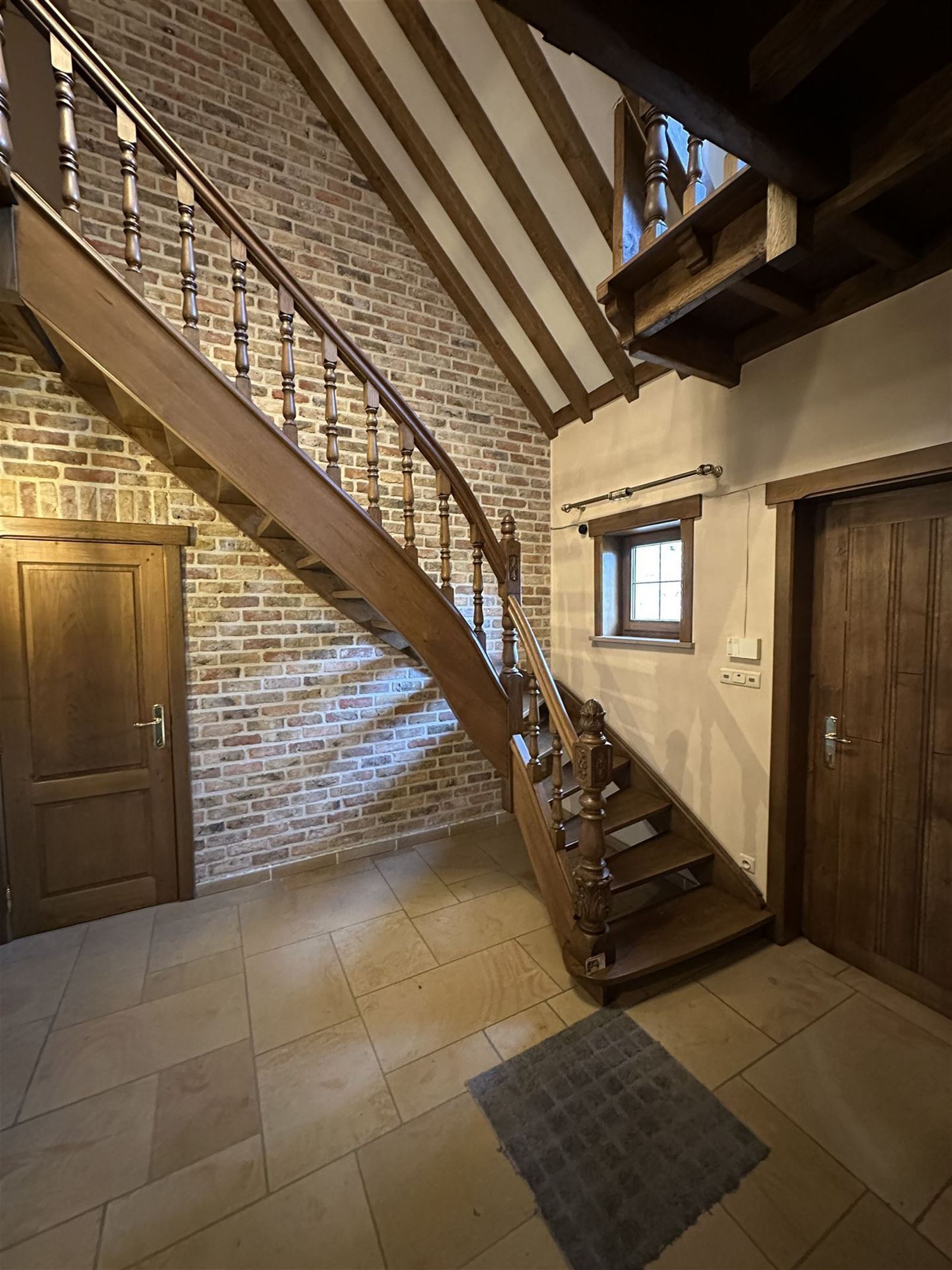 FOTO’S 7 : Villa te 1600 SINT-PIETERS-LEEUW (België) - Prijs € 1.550