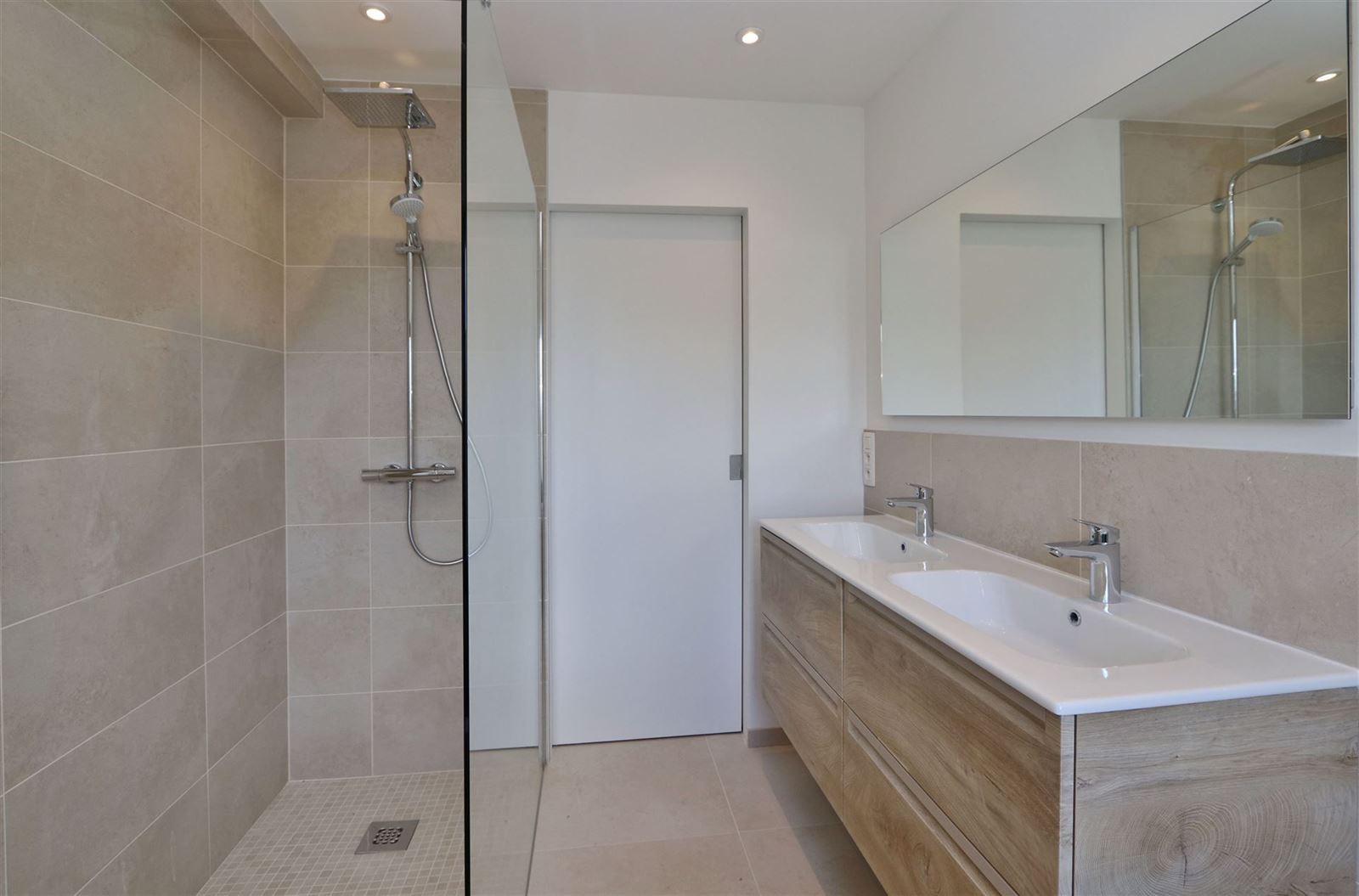 FOTO’S 10 : Woning te 1650 BEERSEL (België) - Prijs € 1.850