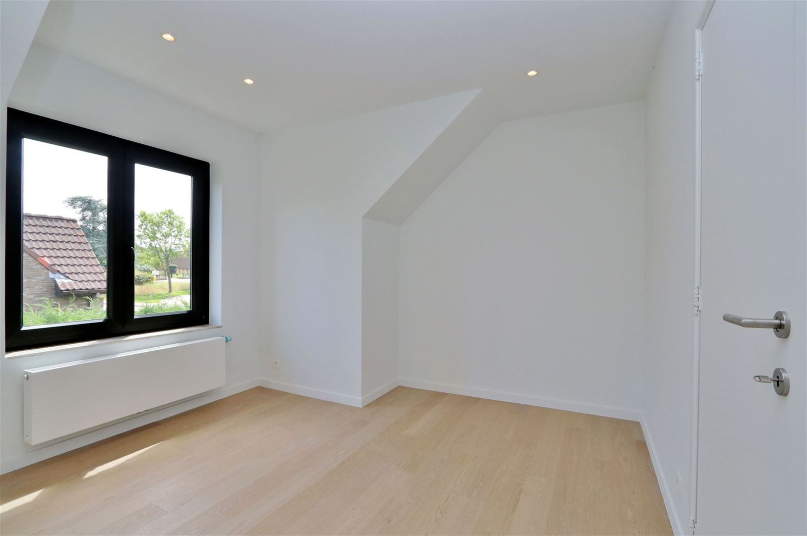 FOTO’S 11 : Woning te 1650 BEERSEL (België) - Prijs € 1.850