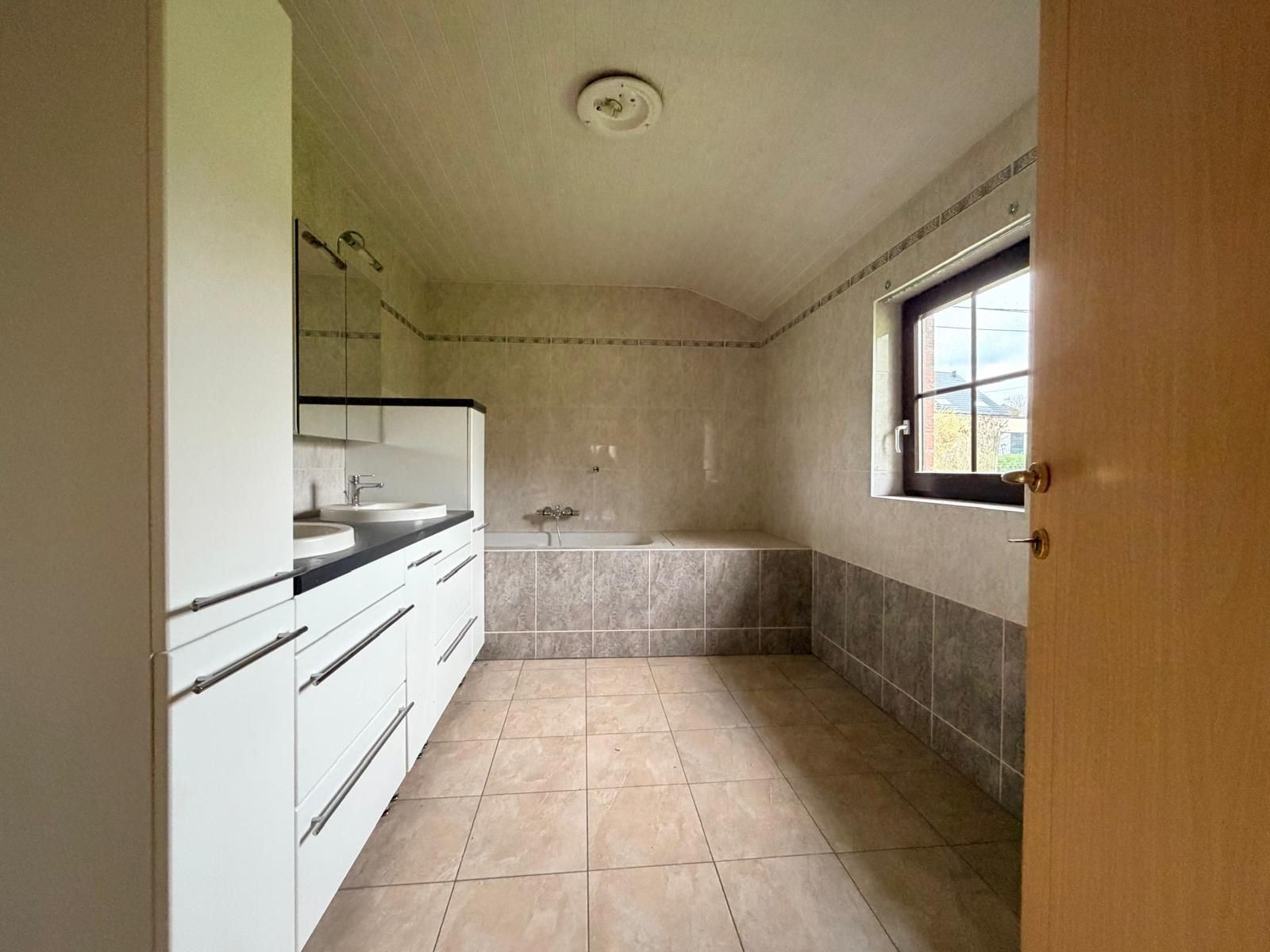 FOTO’S 8 : Woning te 1755 PAJOTTEGEM (België) - Prijs € 1.300