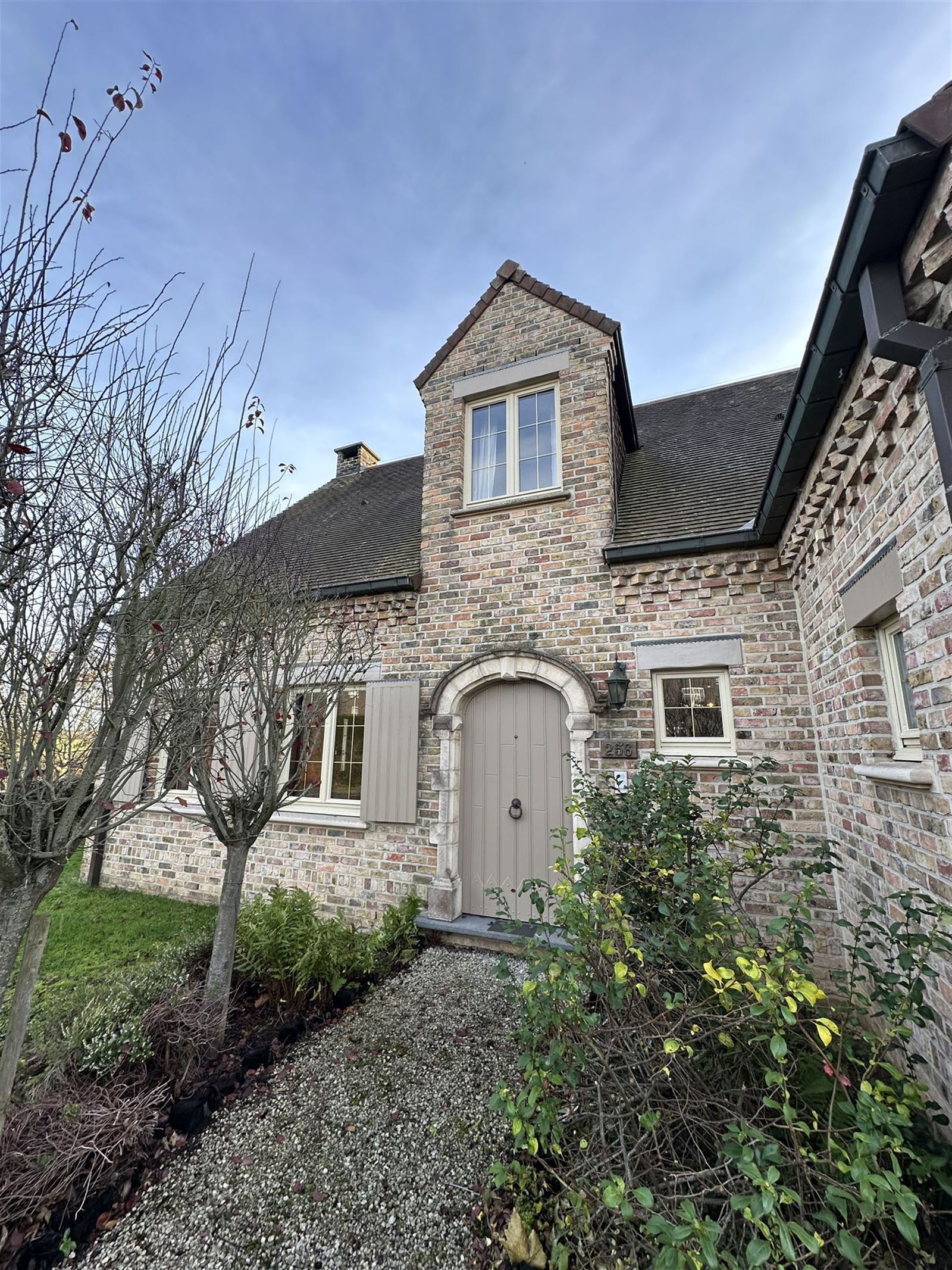 FOTO’S 5 : Villa te 1600 SINT-PIETERS-LEEUW (België) - Prijs € 1.550